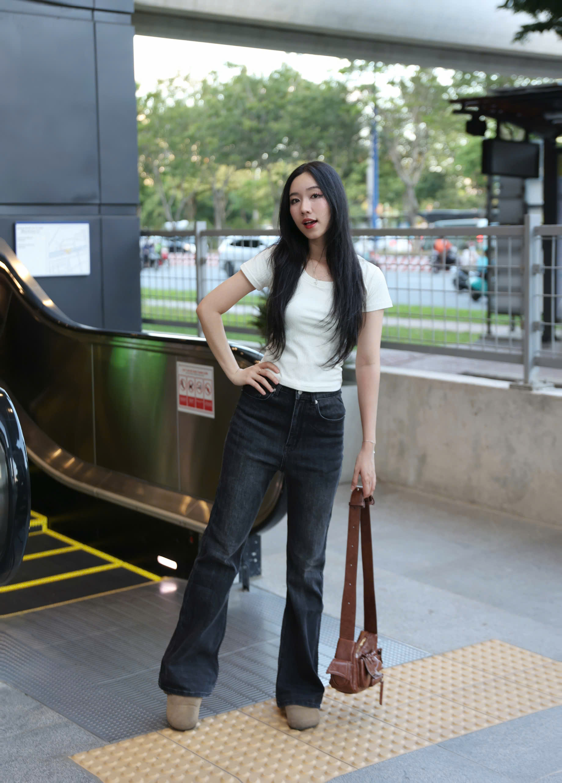 Q8490 - Q J ống loe