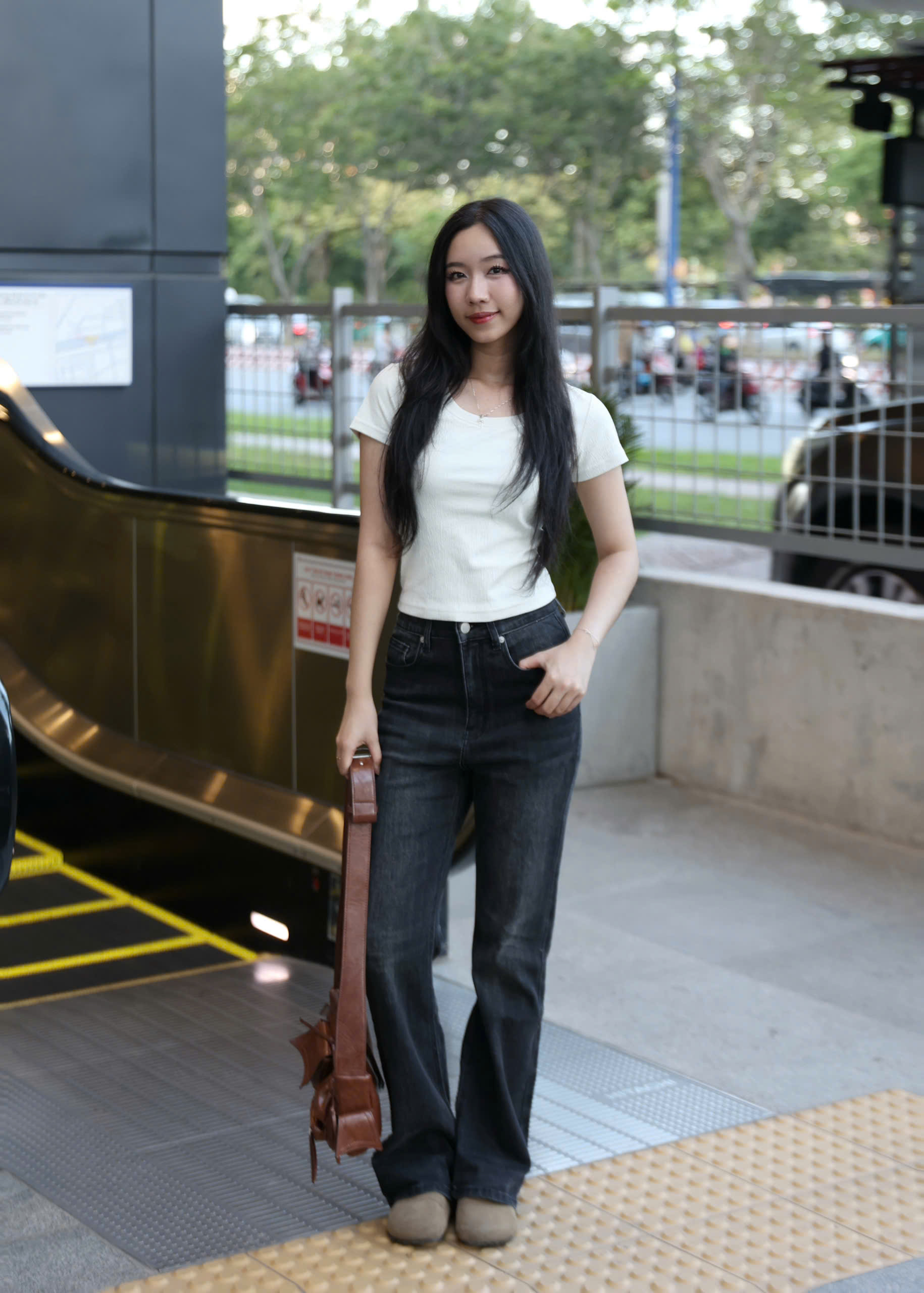 Q8490 - Q J ống loe