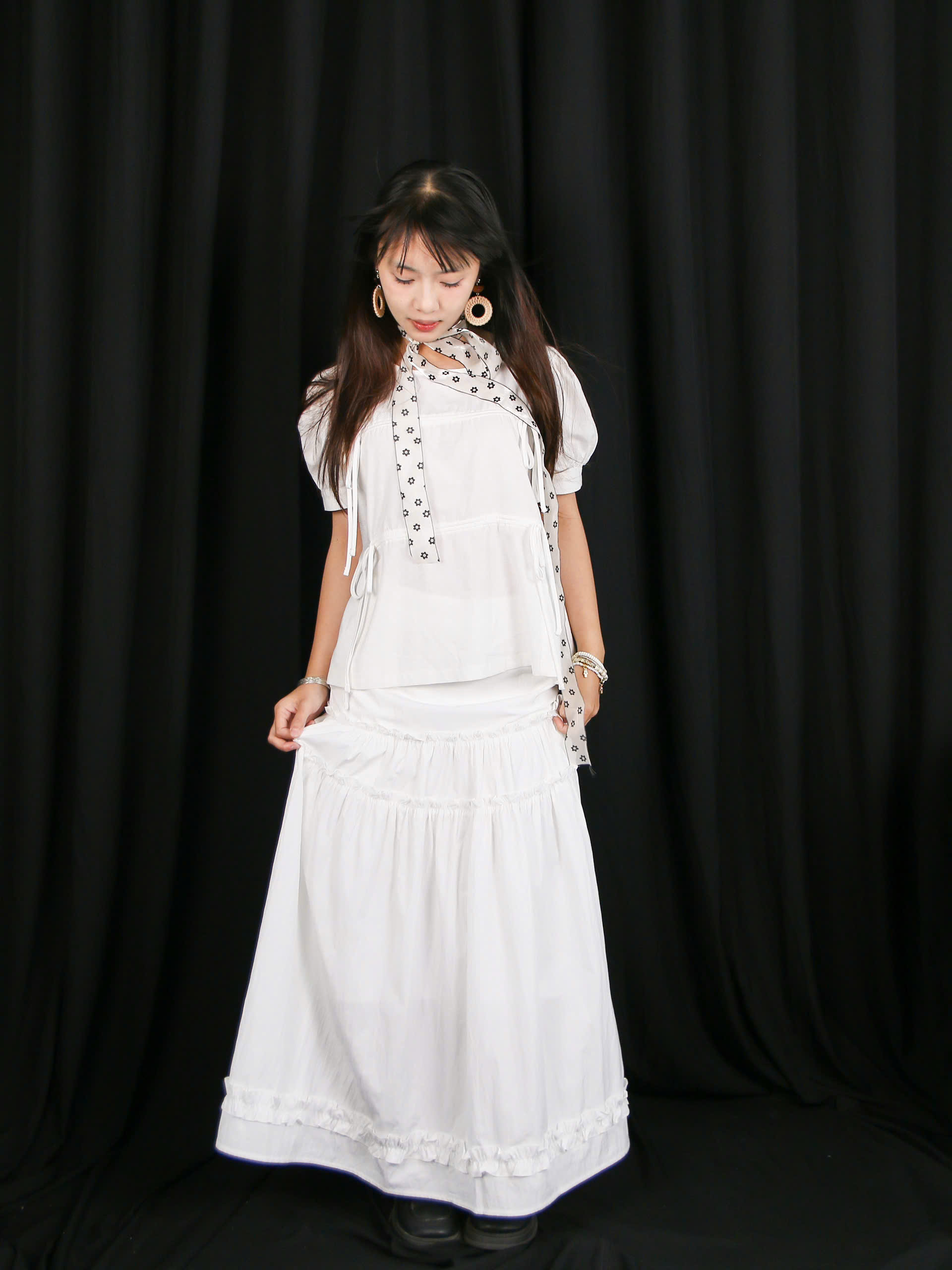 V3836 - 	V dài bèo lưng thường