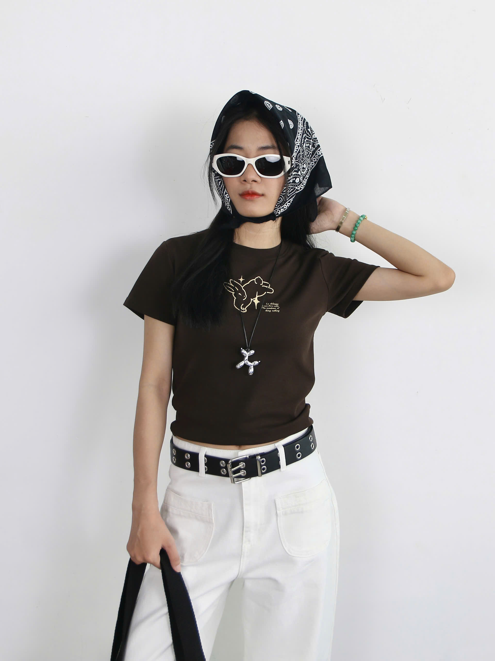 A28115 - A thun ôm TN cổ tròn in thỏ La do