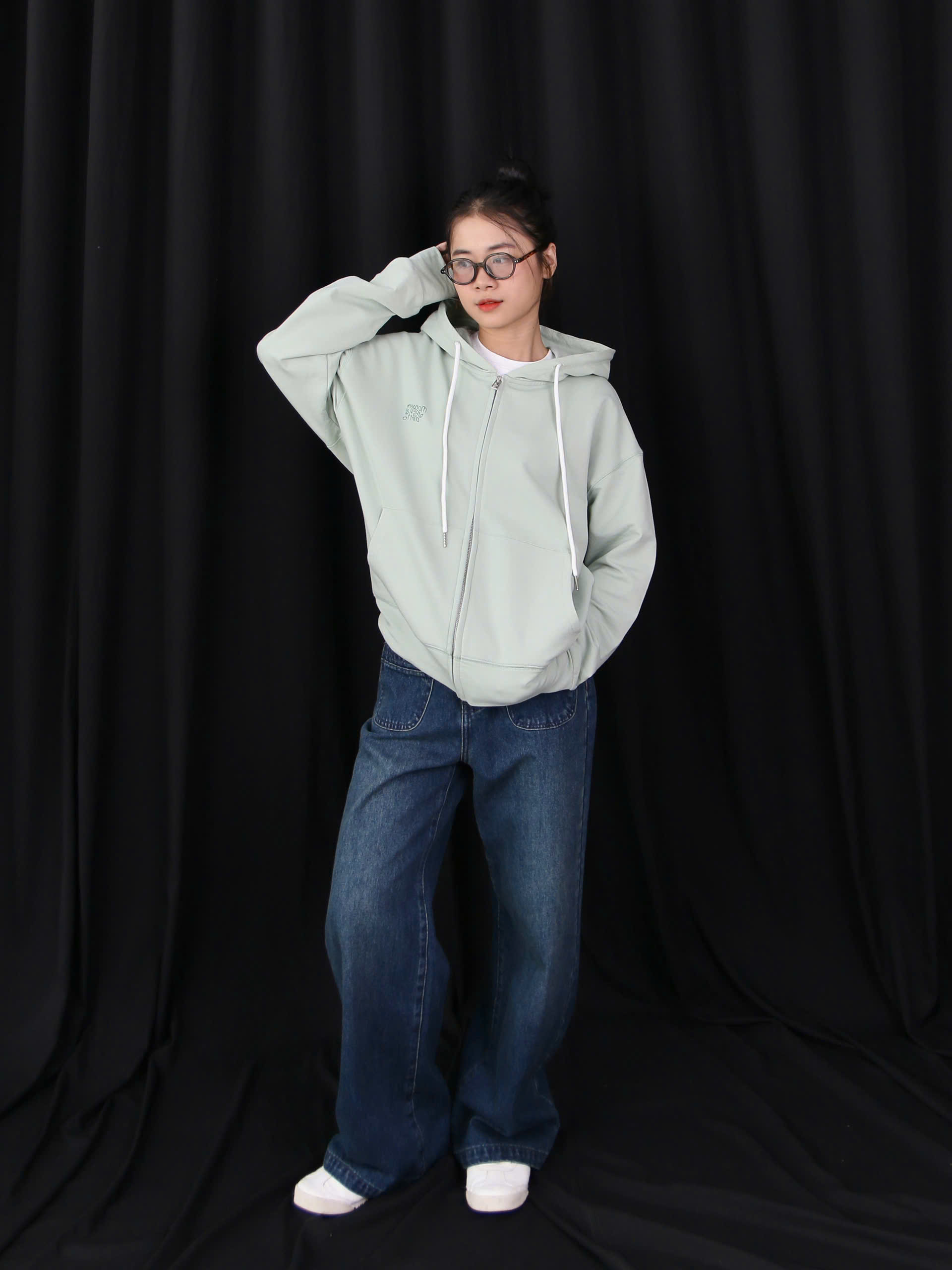 K3082 - 	K thun in Free