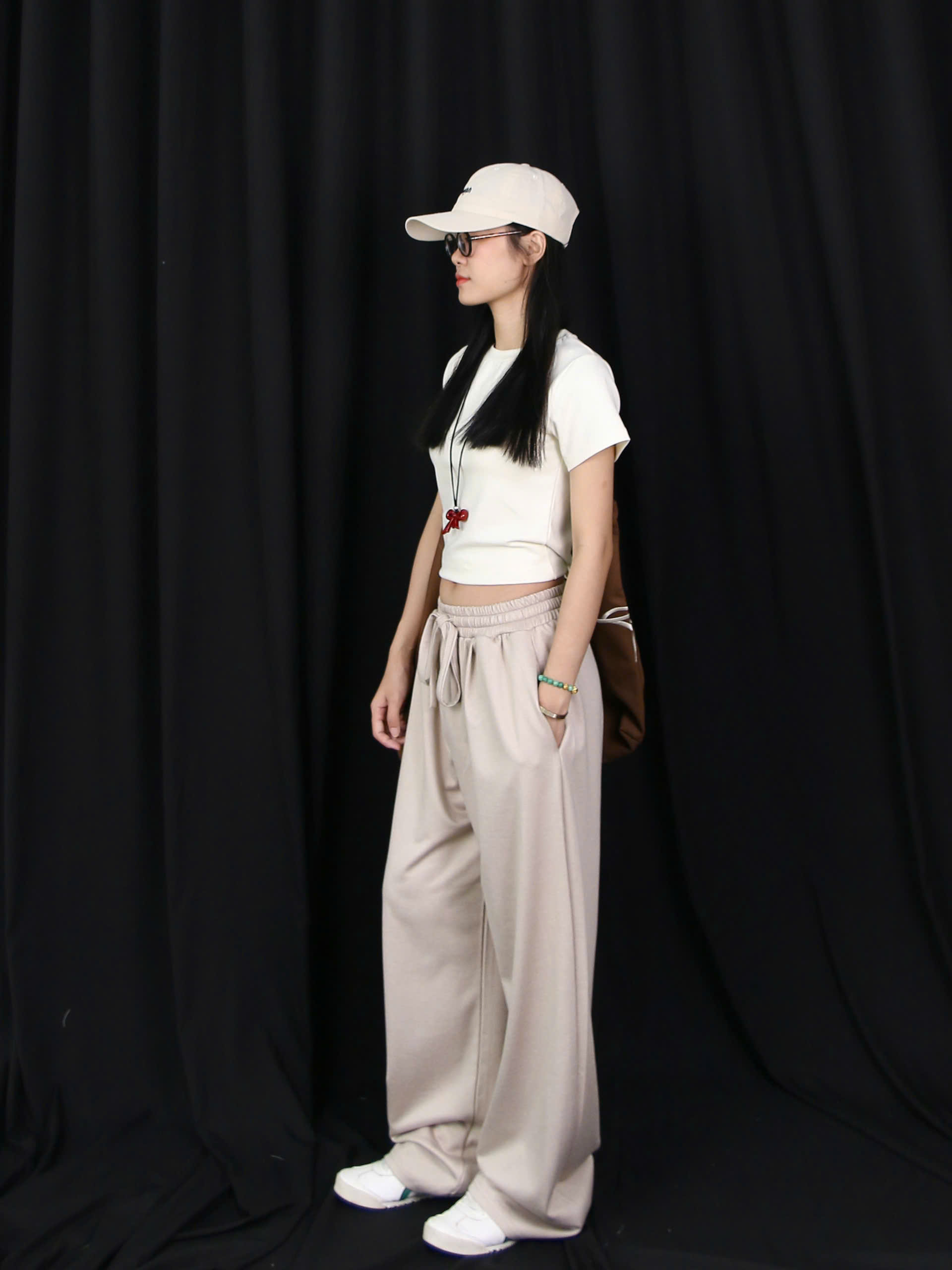 Q8522 - Q culottes sọc lưng thun nhấn li trước