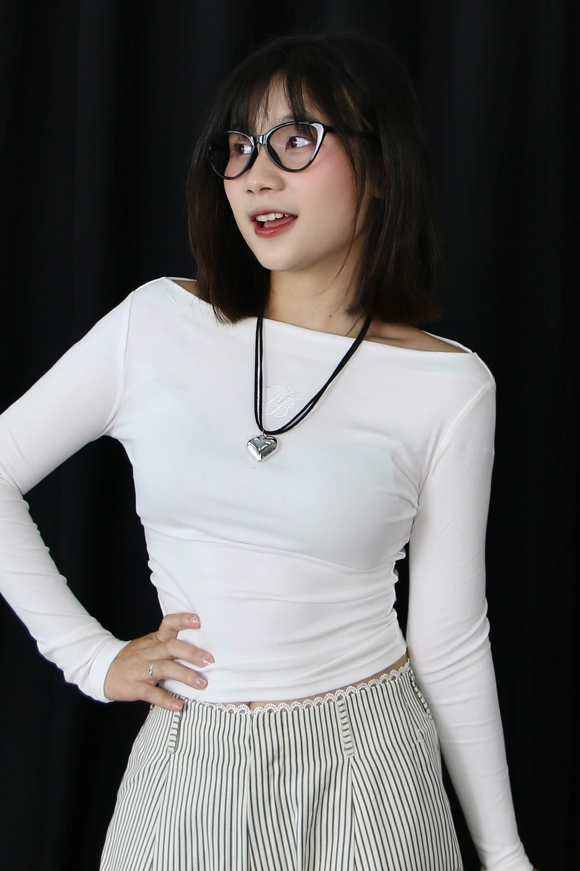 A28114 - A thun bẹt vai TD thêu NB