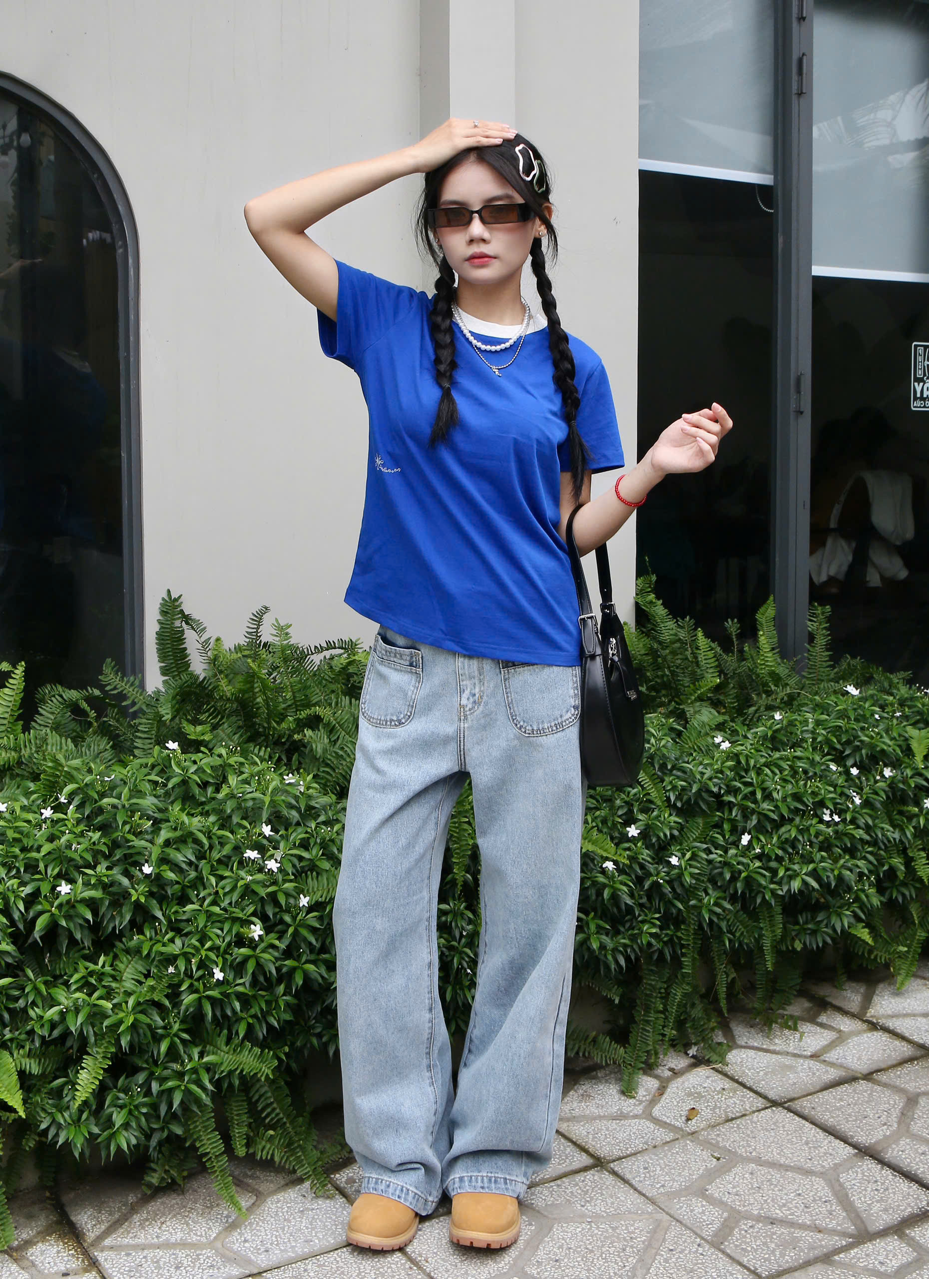 A27858 - A thun form gọn thêu The sun