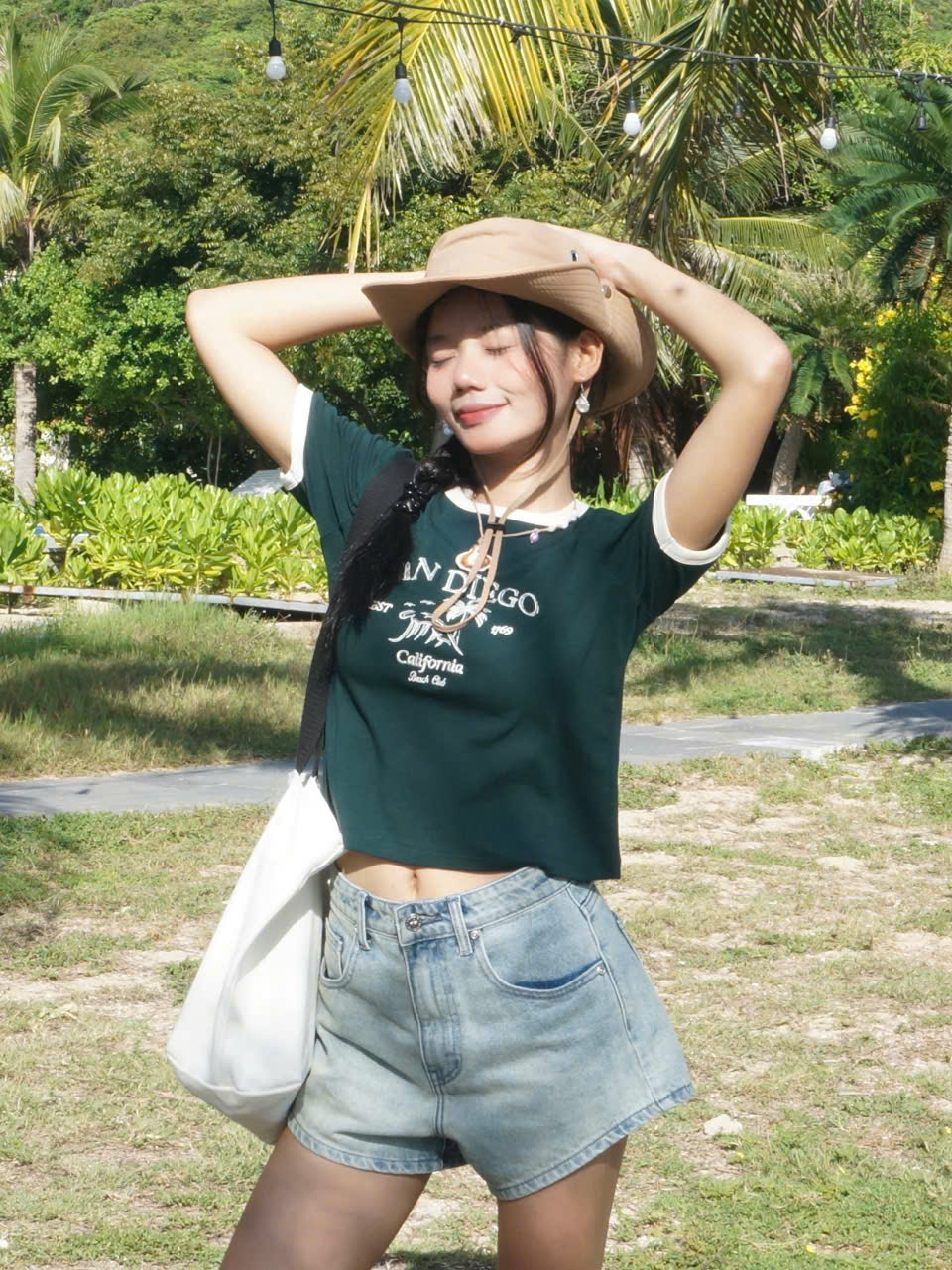 S3549 - S J ngắn túi sau thêu hoa