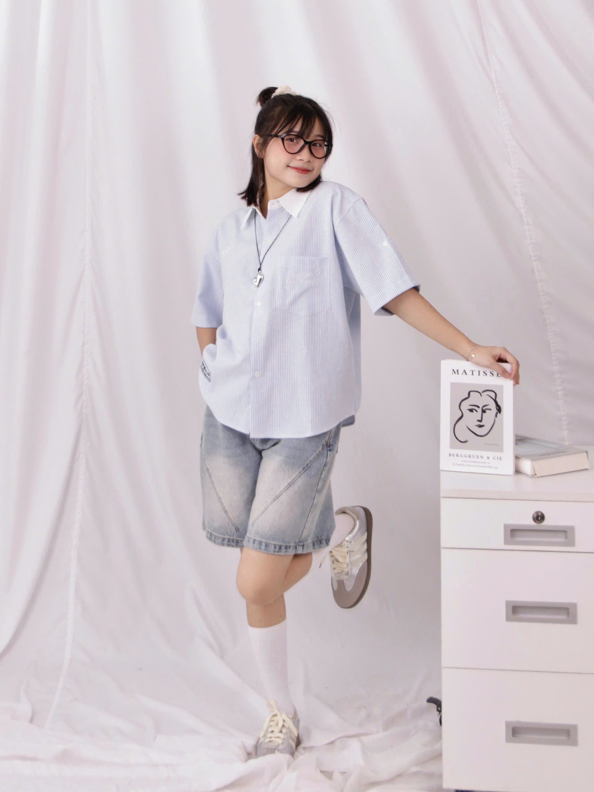 A28417 - A smi phối cổ thêu Litt