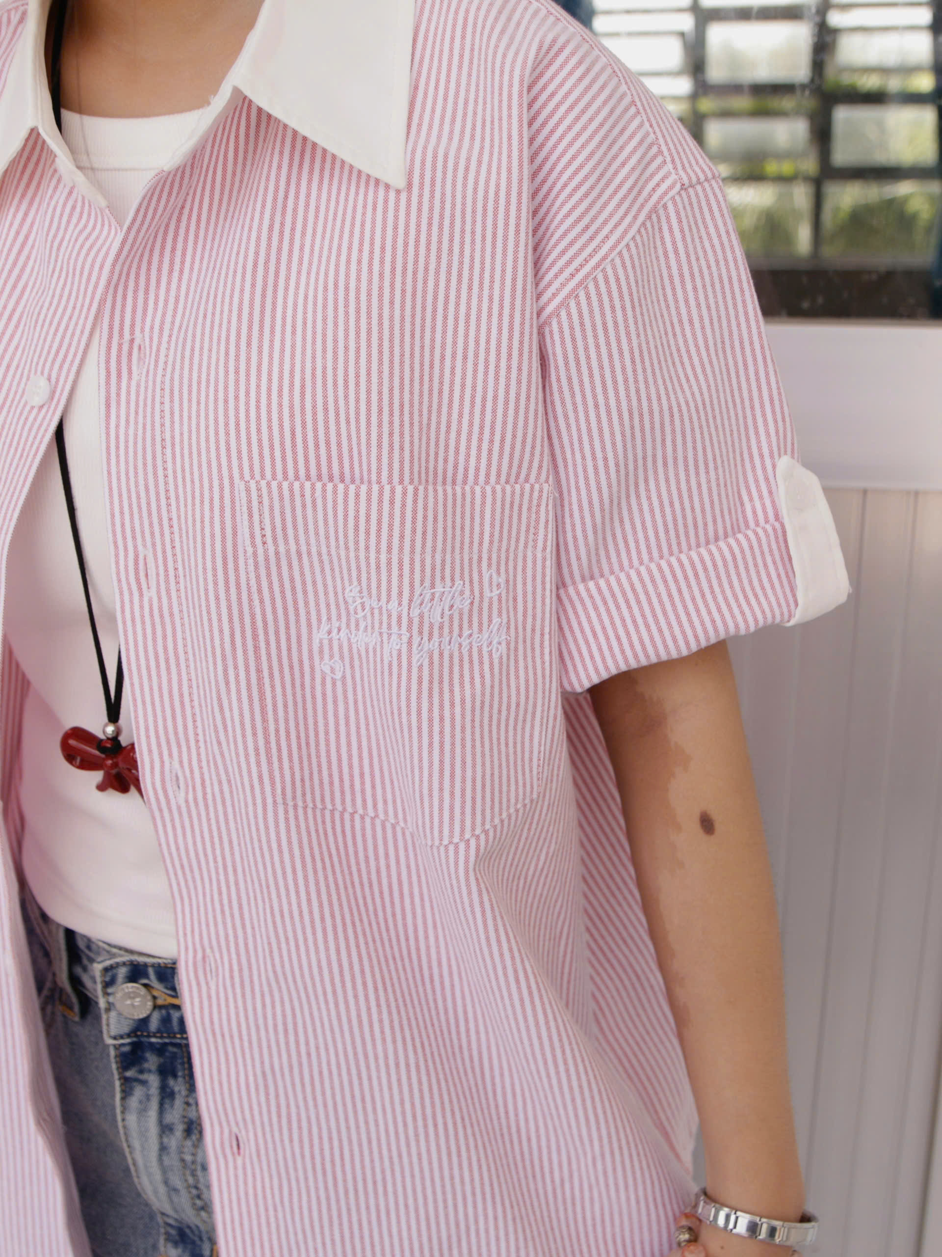 A28417 - A smi phối cổ thêu Litt