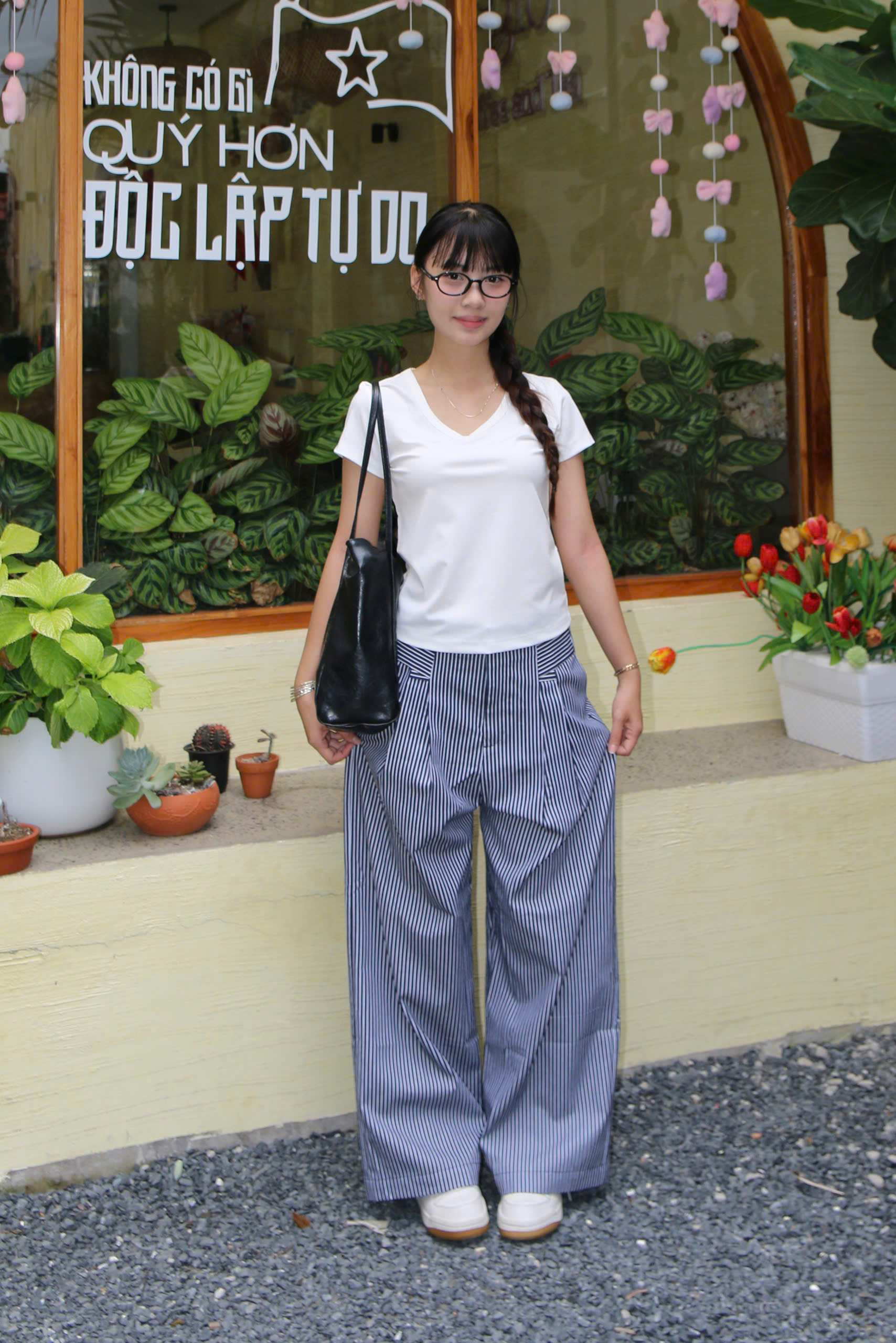 Q8559 - Q sọc dài 2 túi mổ sau