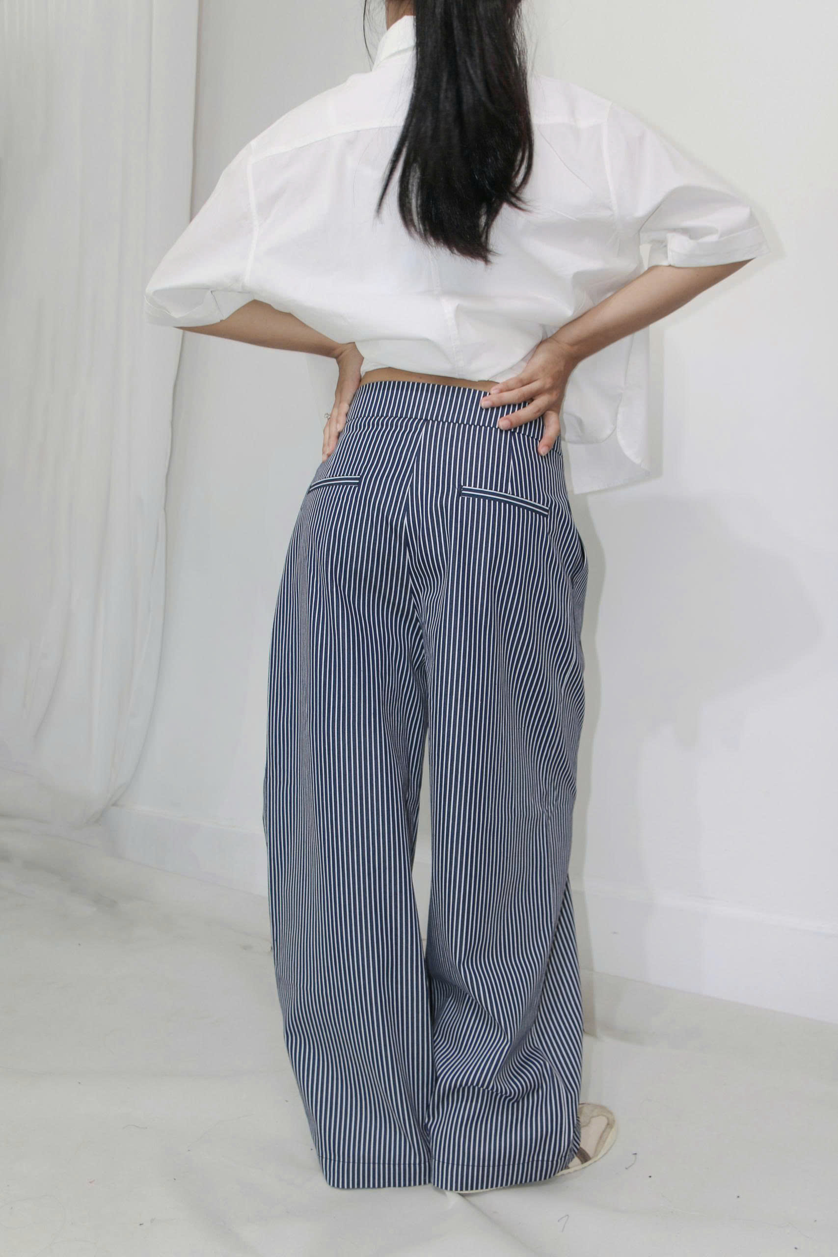 Q8559 - Q sọc dài 2 túi mổ sau