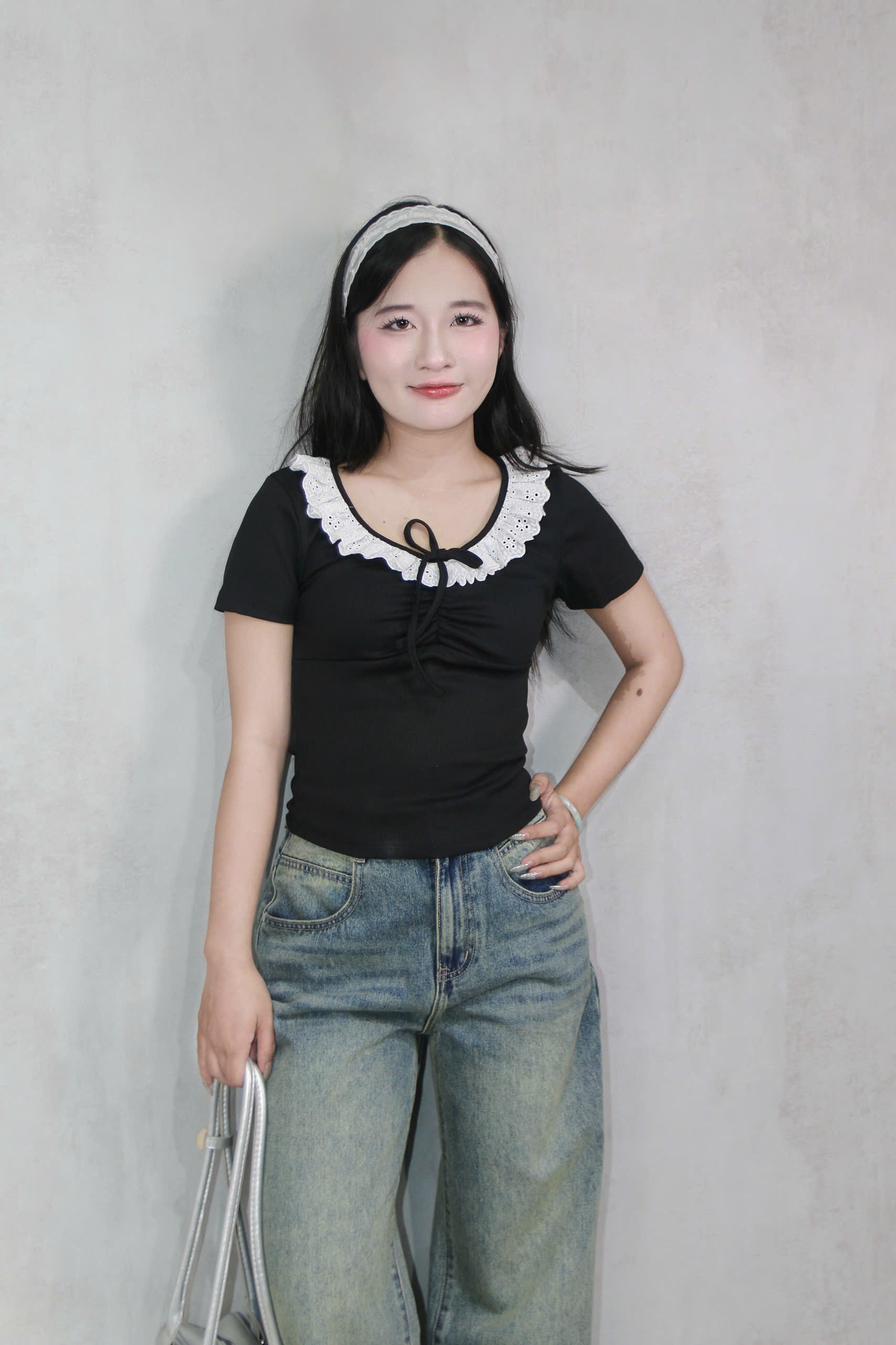 A29019 - A thun gân TN dún thun ngực ren cổ