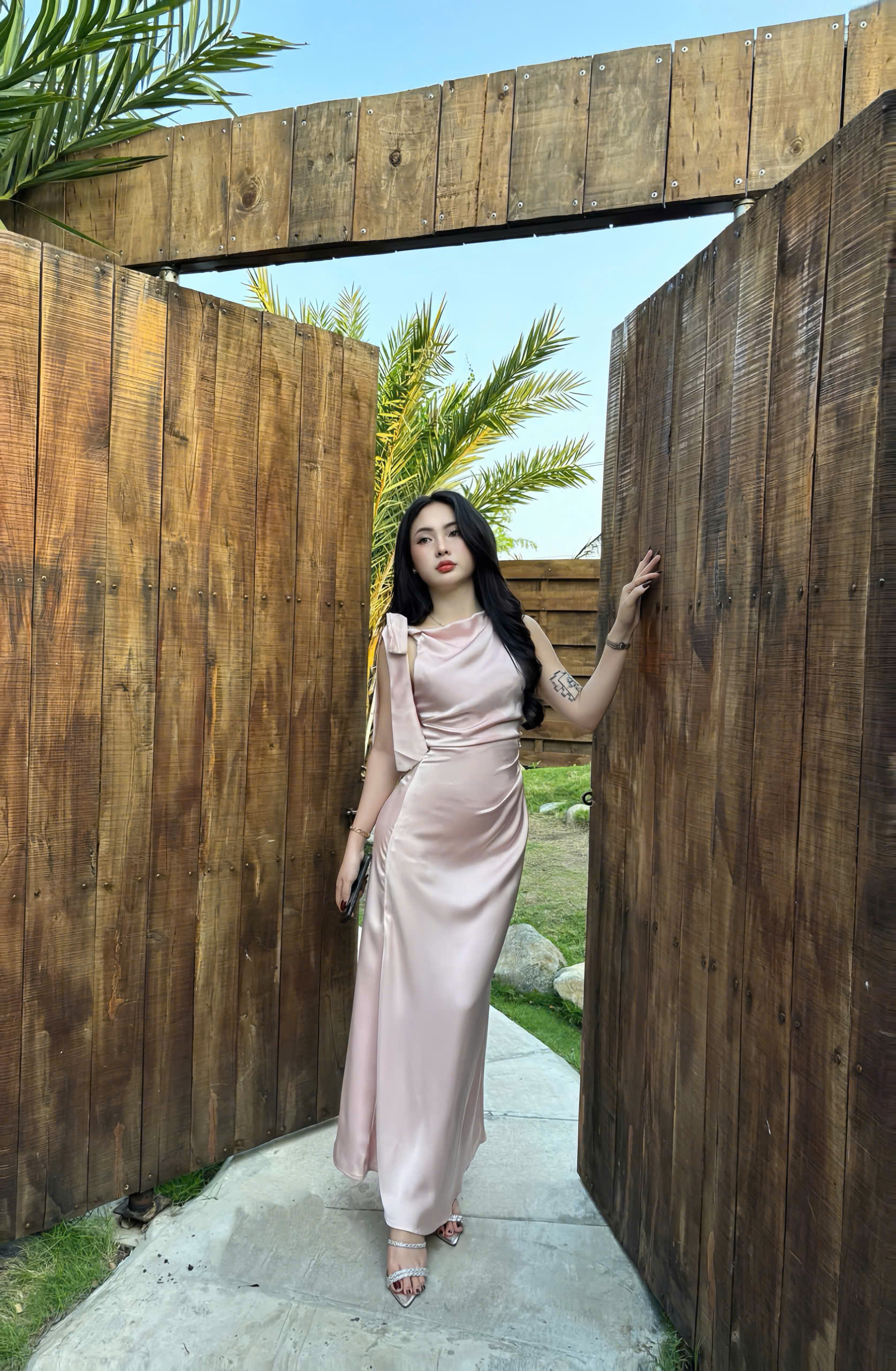 D6256- D lụa nhún eo cột nơ