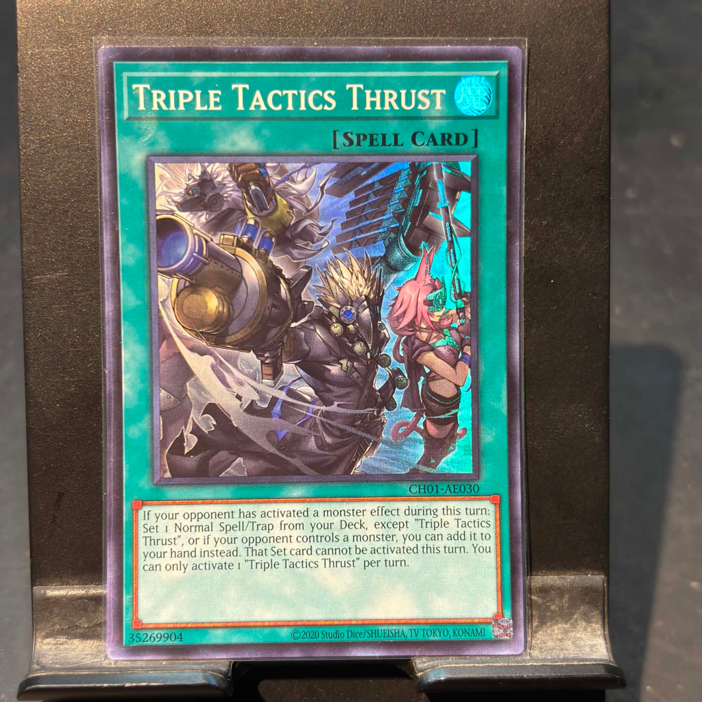 [ Bài Yugioh Chính Hãng ] Triple Tactics Thrust (Alternate Art) - CH01-AE030 - Super Rare
