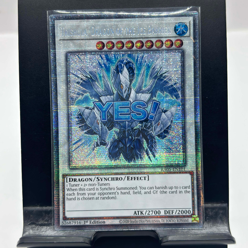 [ Bài Yugioh Chính Hãng ] Trishula, Dragon of the Ice Barrier (Stamp Edition) - RA05-EN101 - Starlight Rare