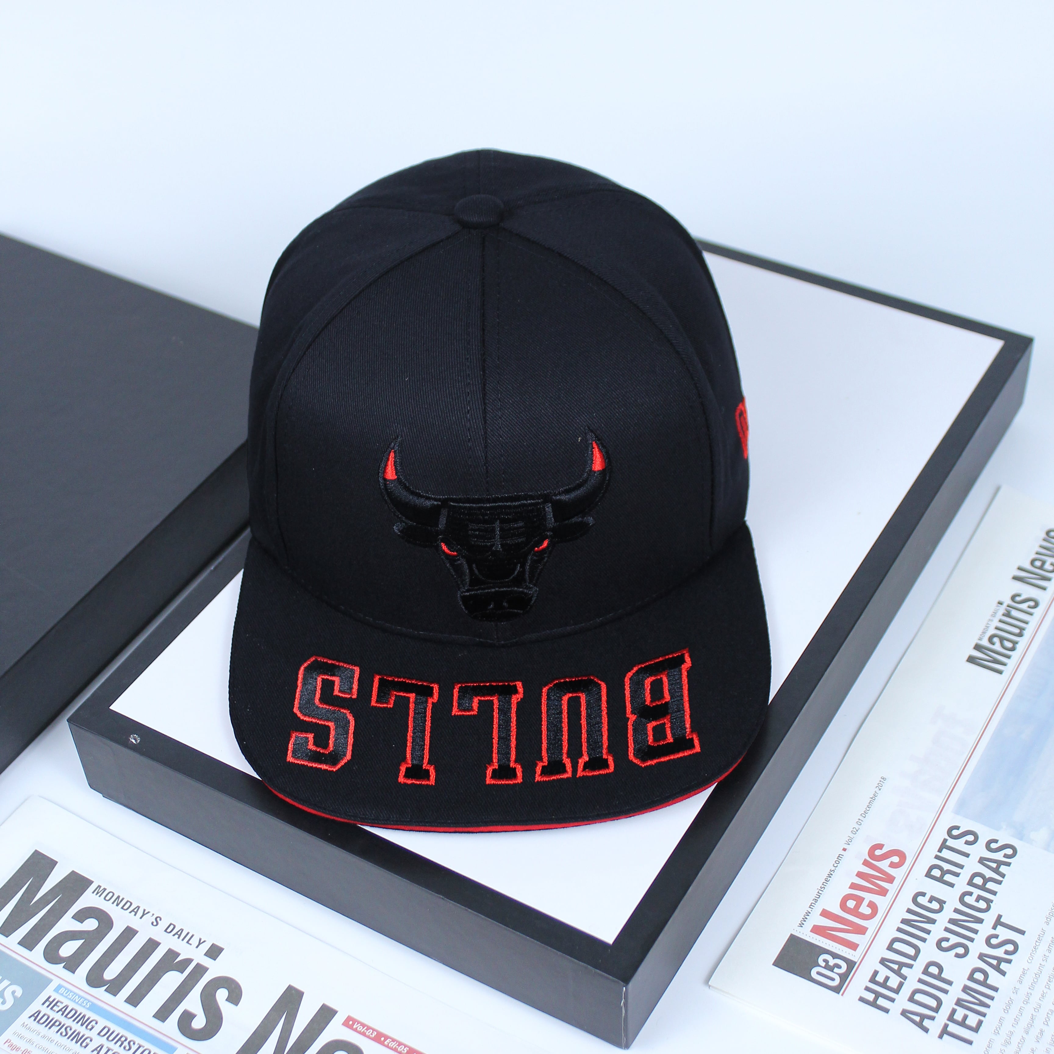 Nón Snapback Đầu Trâu Đen - M45