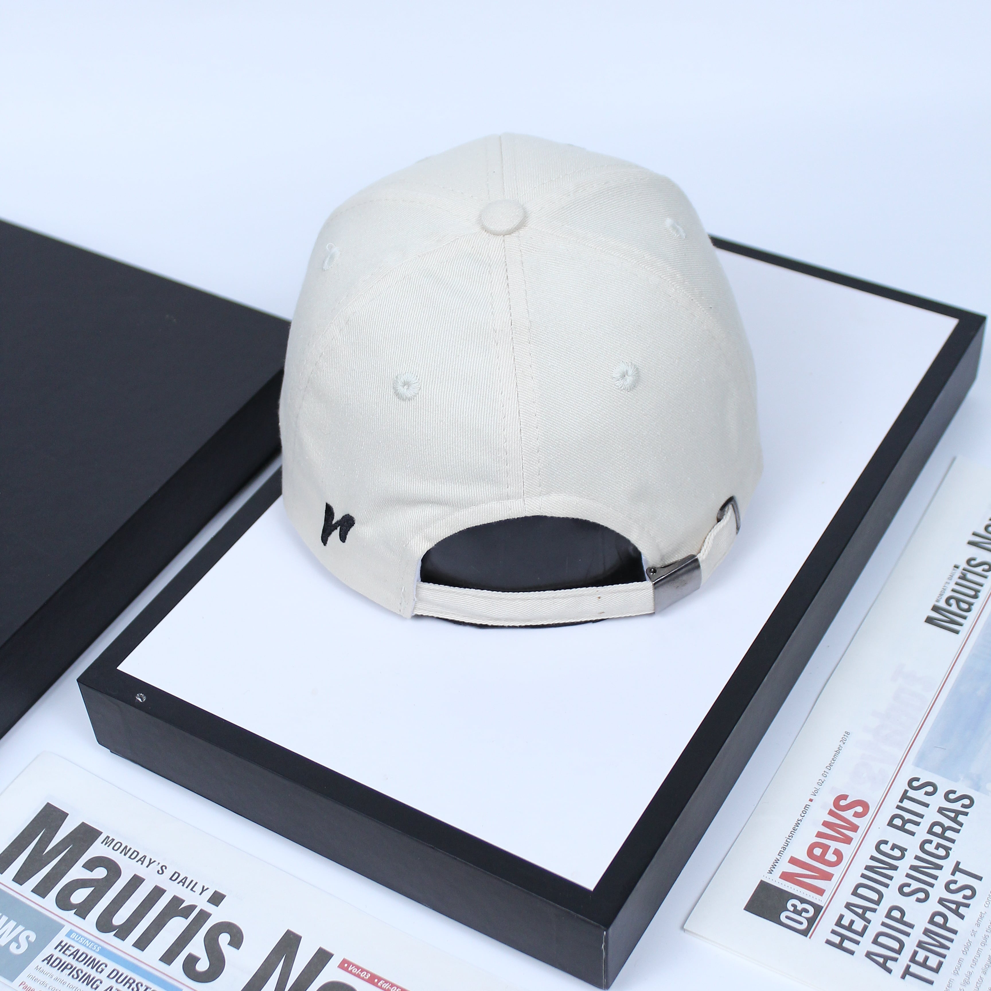 Mũ Lưỡi Trai Mix Màu Kem- M79