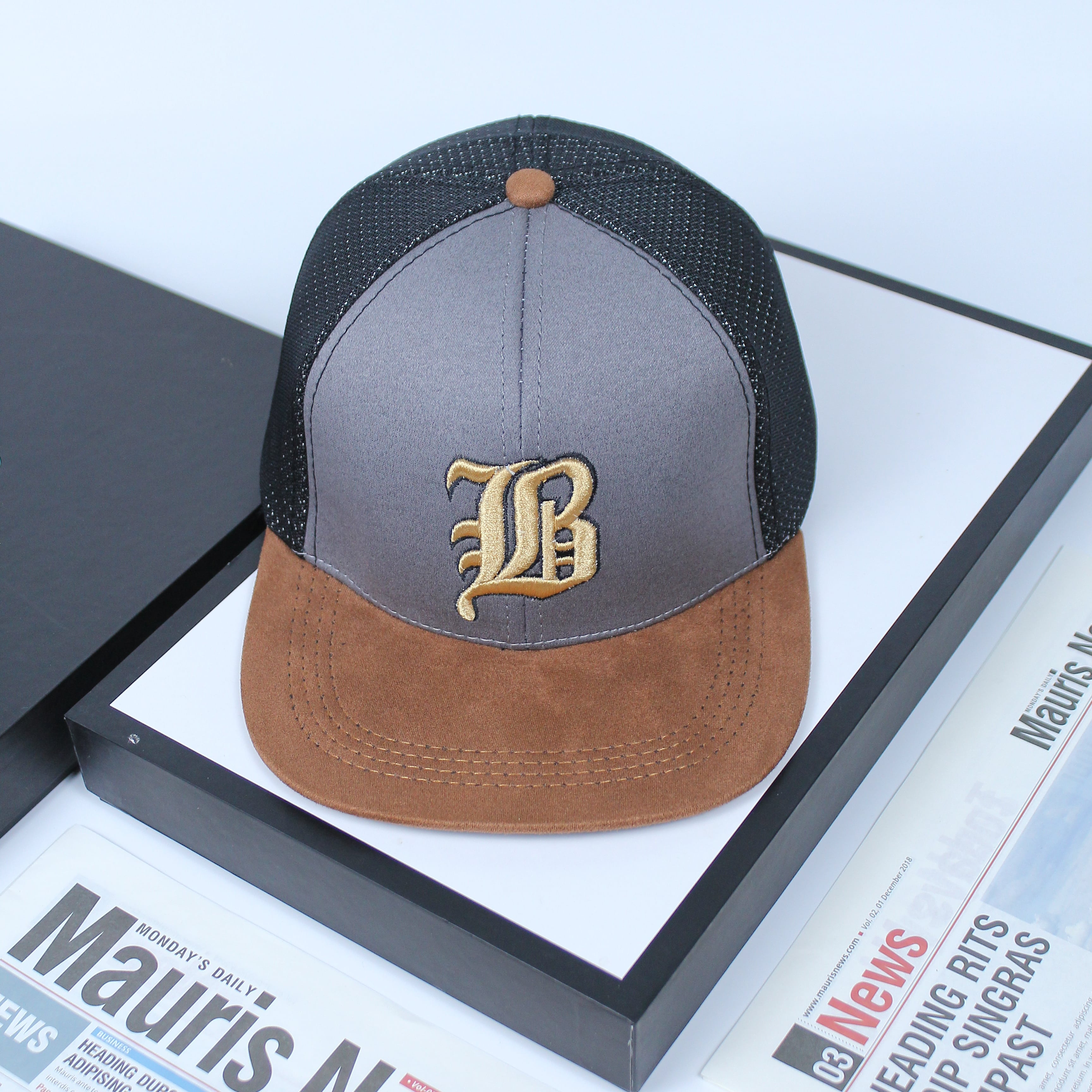 Nón Snapback chữ B - M23