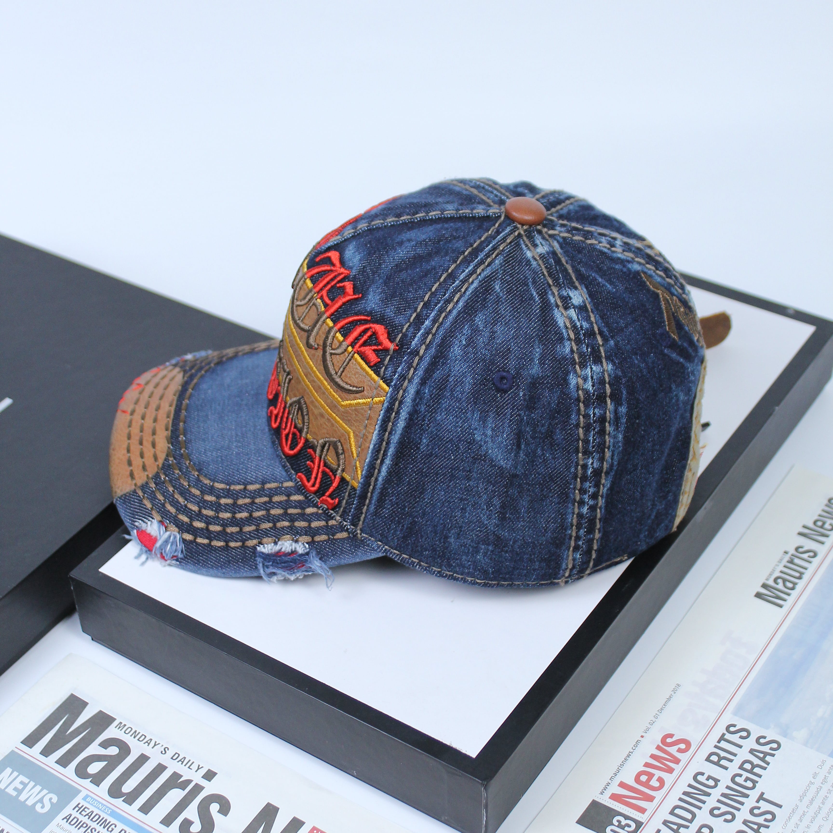 Nón Ông Địa, Nón Jean True Religion - J02