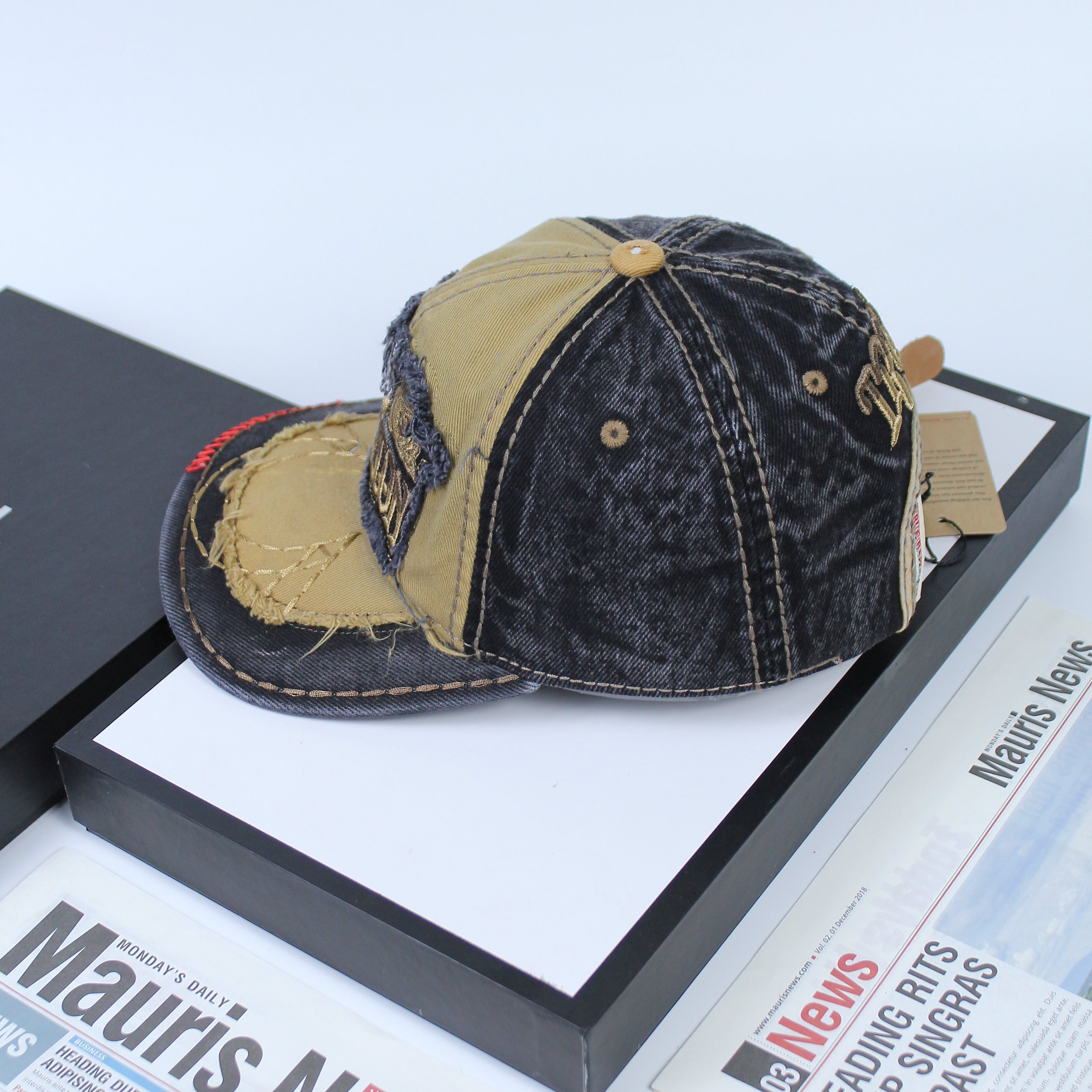 Nón Ông Địa, Nón Jean True Religion - J37