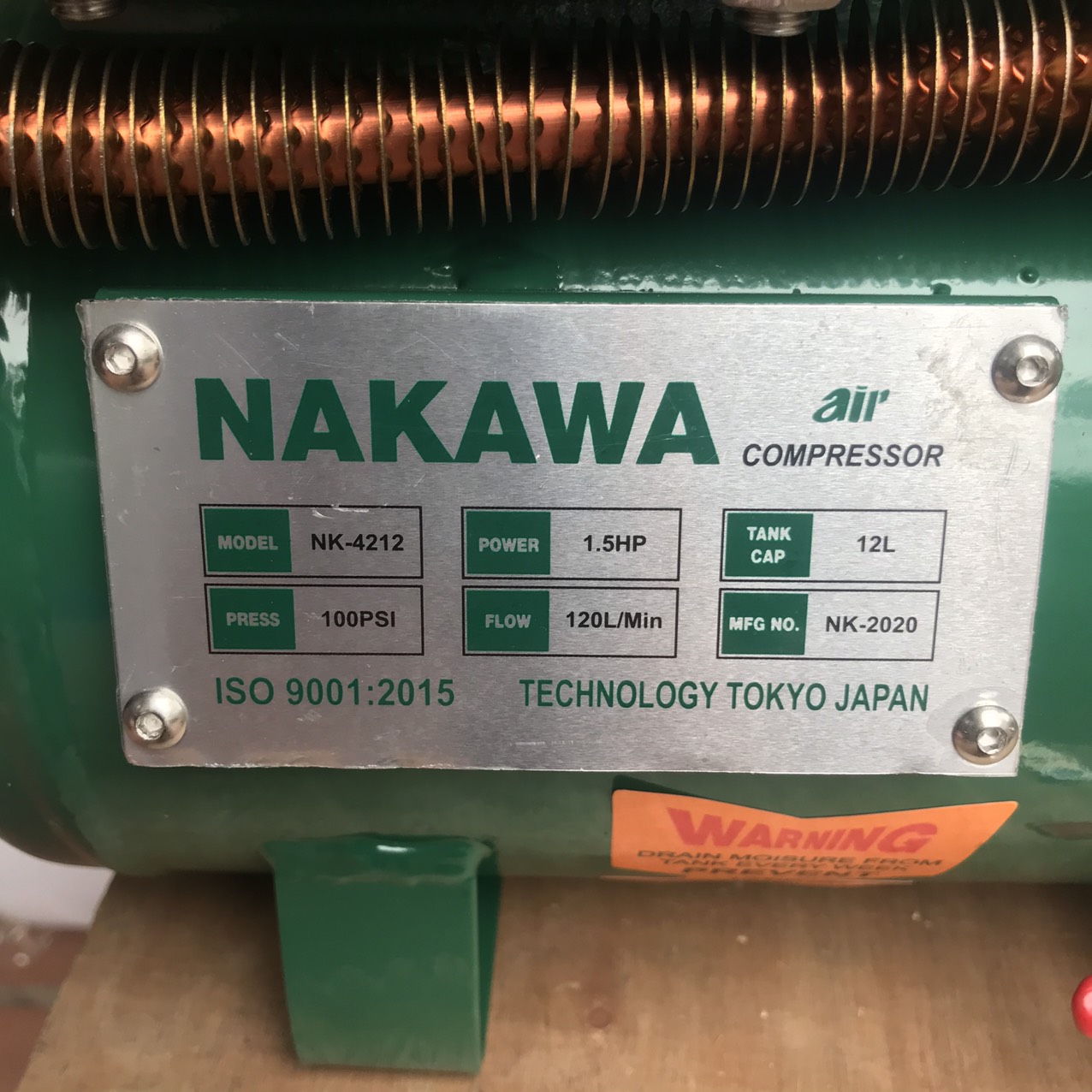 Máy Nén Khí Có Dầu Liền Trục Nakawa 1.5HP 12L NK-4212