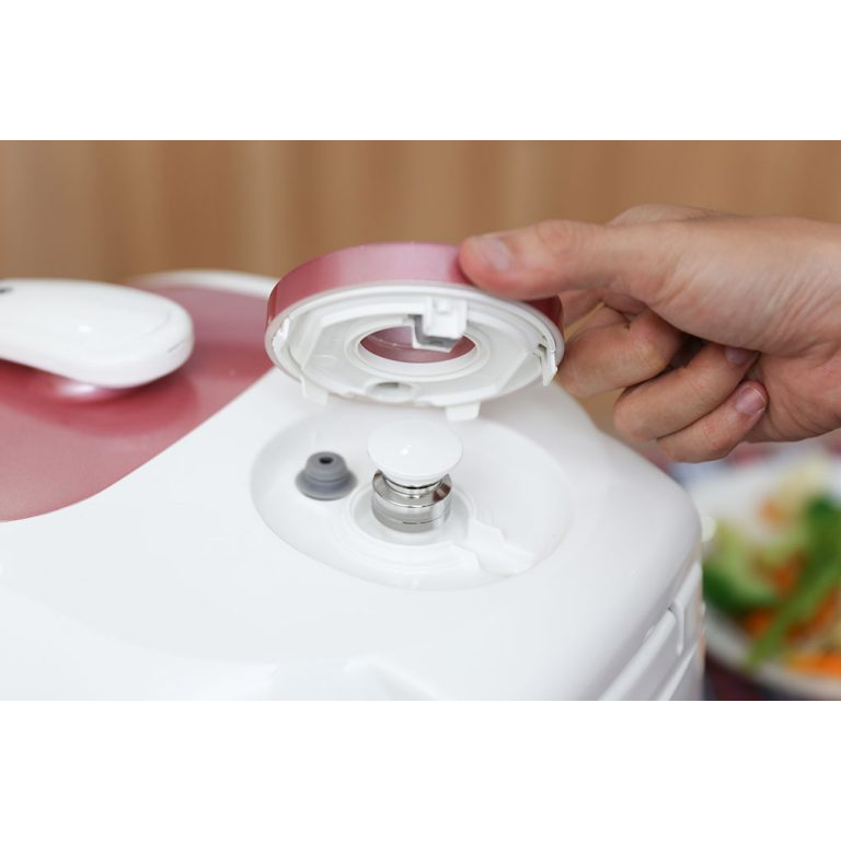 Nồi cơm điện tử áp suất Cuckoo CRP-G1015MH/CRP-G1015MĐ