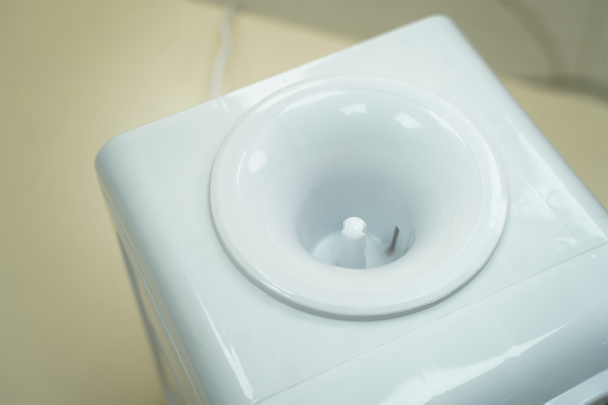 Cây nước nóng lạnh để bàn mini Fujihome WD201E