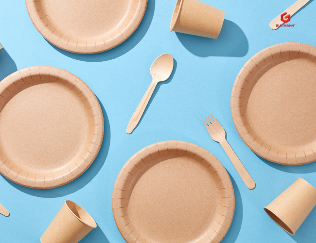 Muỗng nĩa nhựa dùng một lần không đơn giản là lựa chọn “một chiều” – nên chọn nhựa hay gỗ?