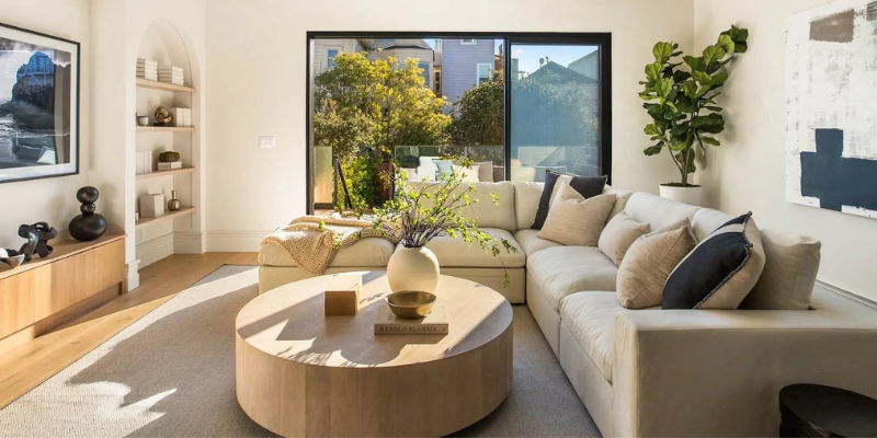 Ghế sofa phòng khách nên chọn thế nào để đẹp, vừa nhà và ngồi lâu vẫn thoải mái?