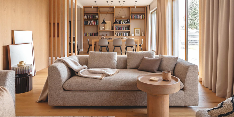 Đo thử vị trí đặt sofa trước khi mua