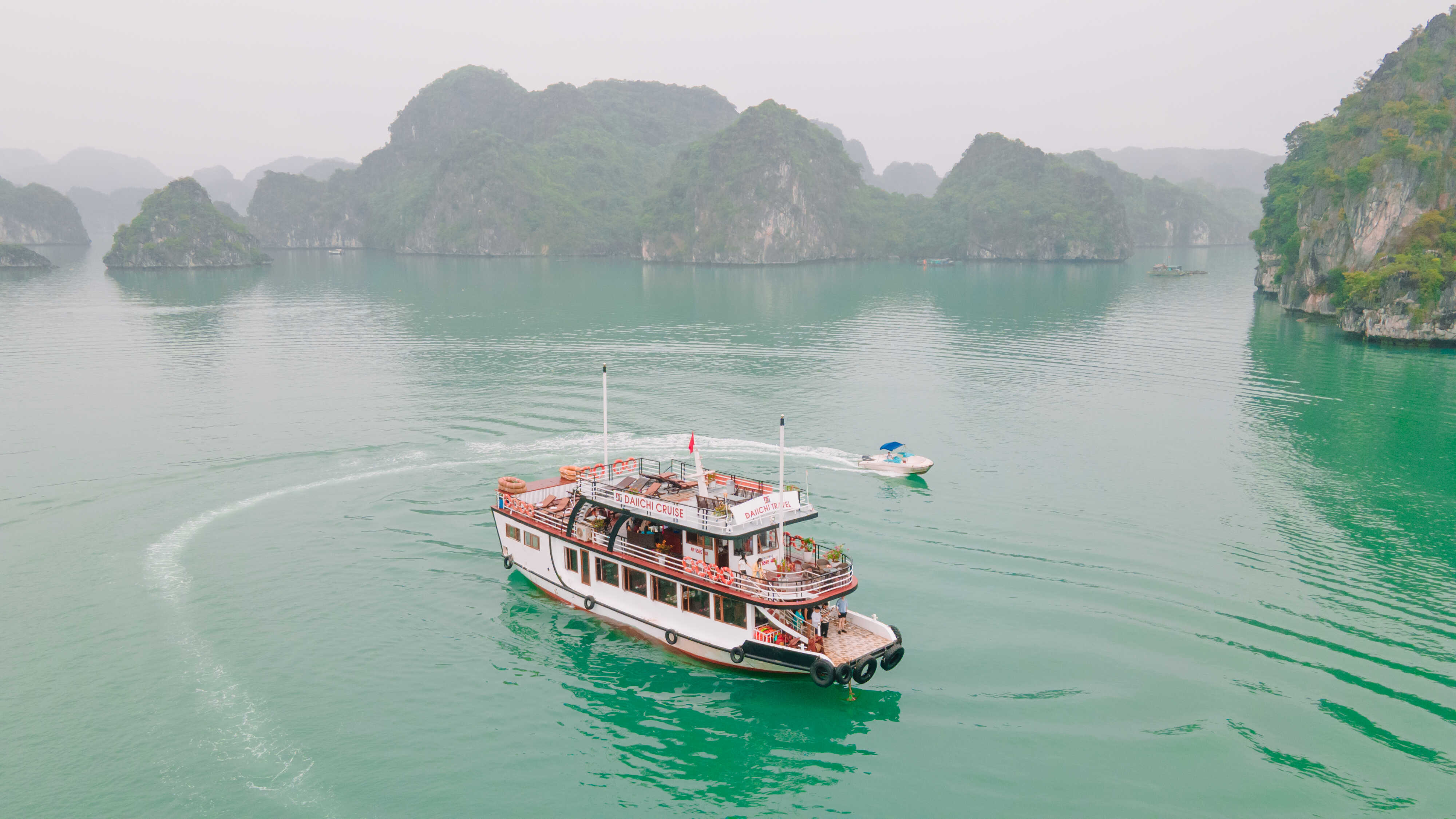 Du thuyền ngày 4 sao Daiichi Cruise I -  Vịnh Lan Hạ