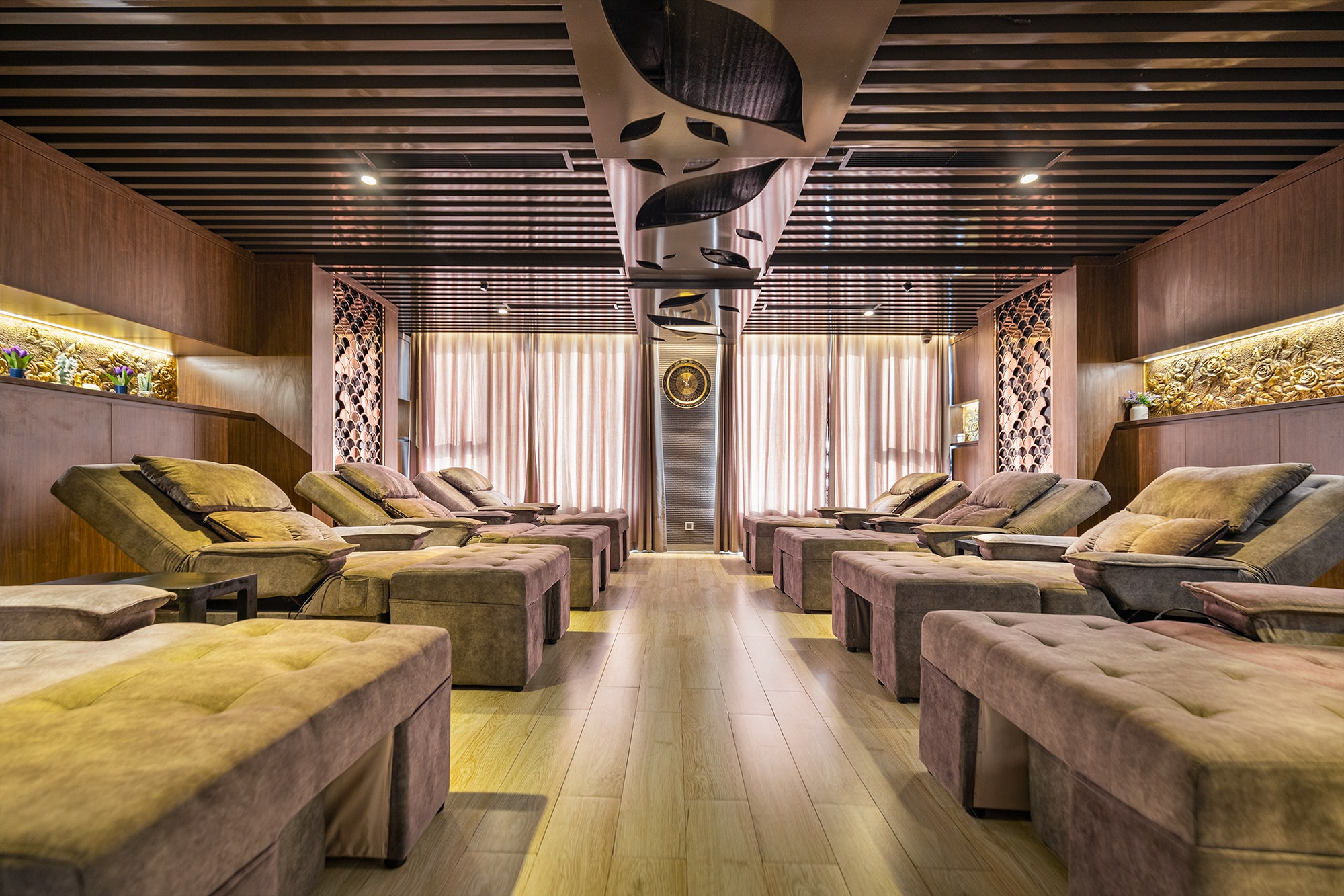 KHÁCH SẠN PARADISE CÁT BÀ