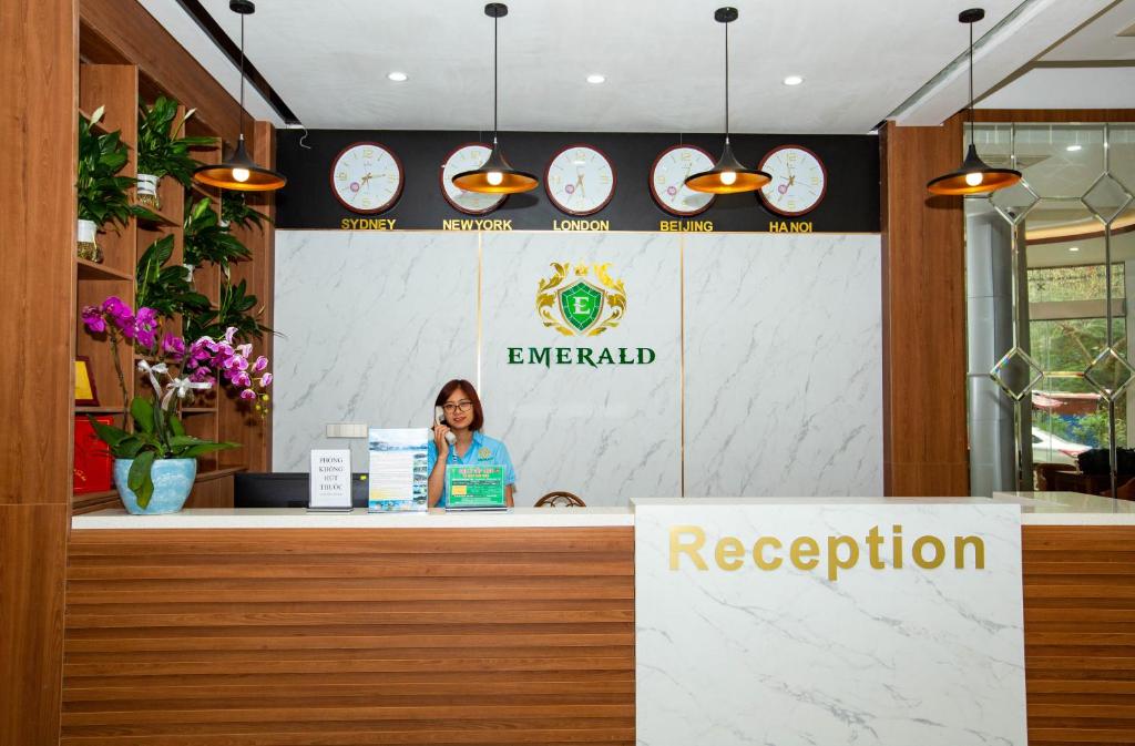 Khách sạn Emerald Hotel Cát Bà