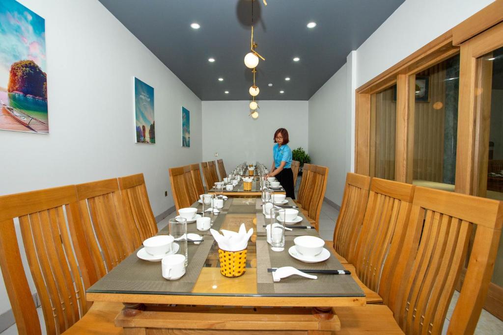 Khách sạn Emerald Hotel Cát Bà