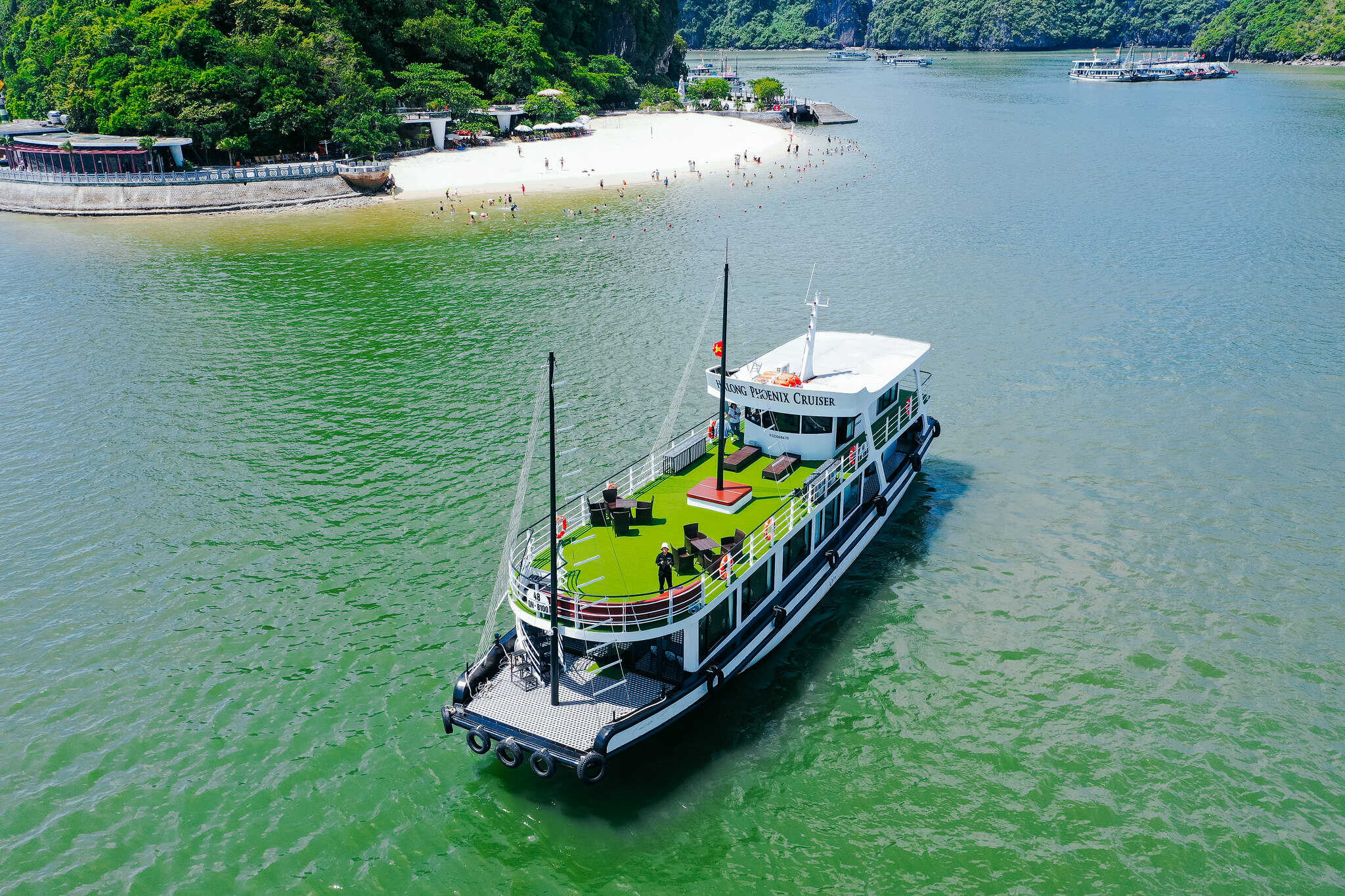 Du thuyền Phoenix Day Cruise - Khám phá Vịnh Hạ Long 1 ngày