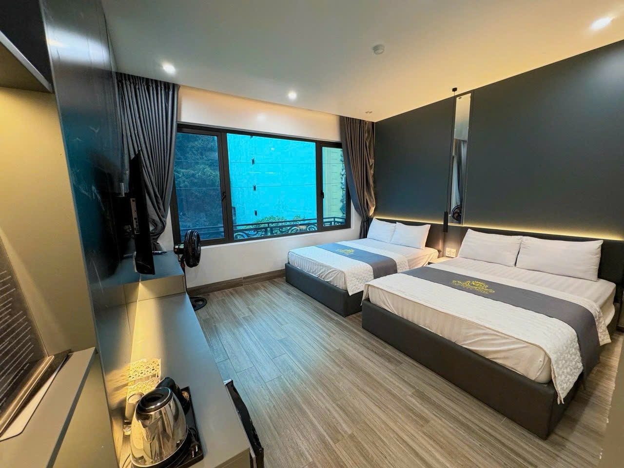 KHÁCH SẠN NAM PHONG CÁT BÀ