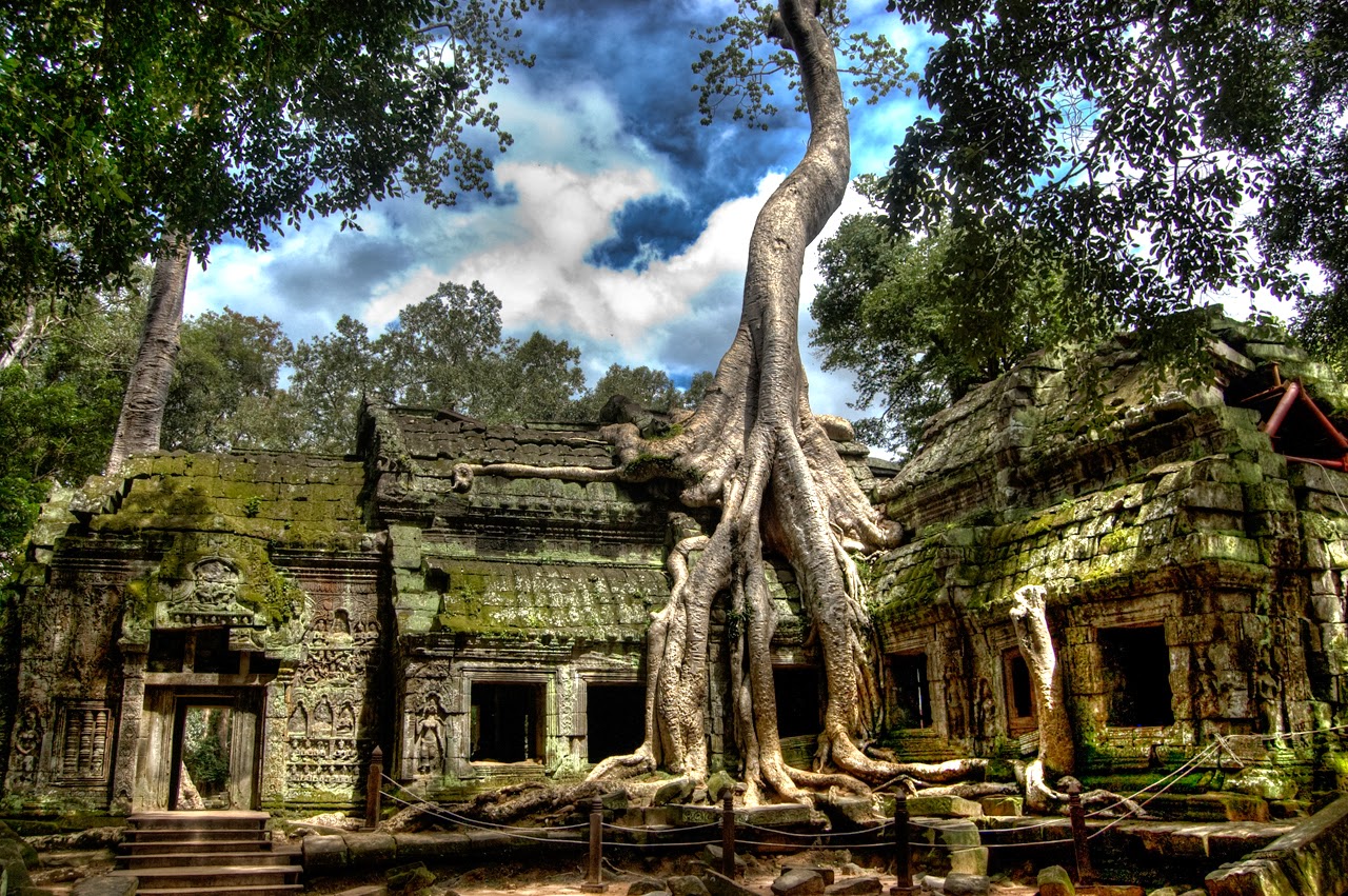 NGẮM BÌNH MINH TRÊN ĐỈNH ANGKOR WAT