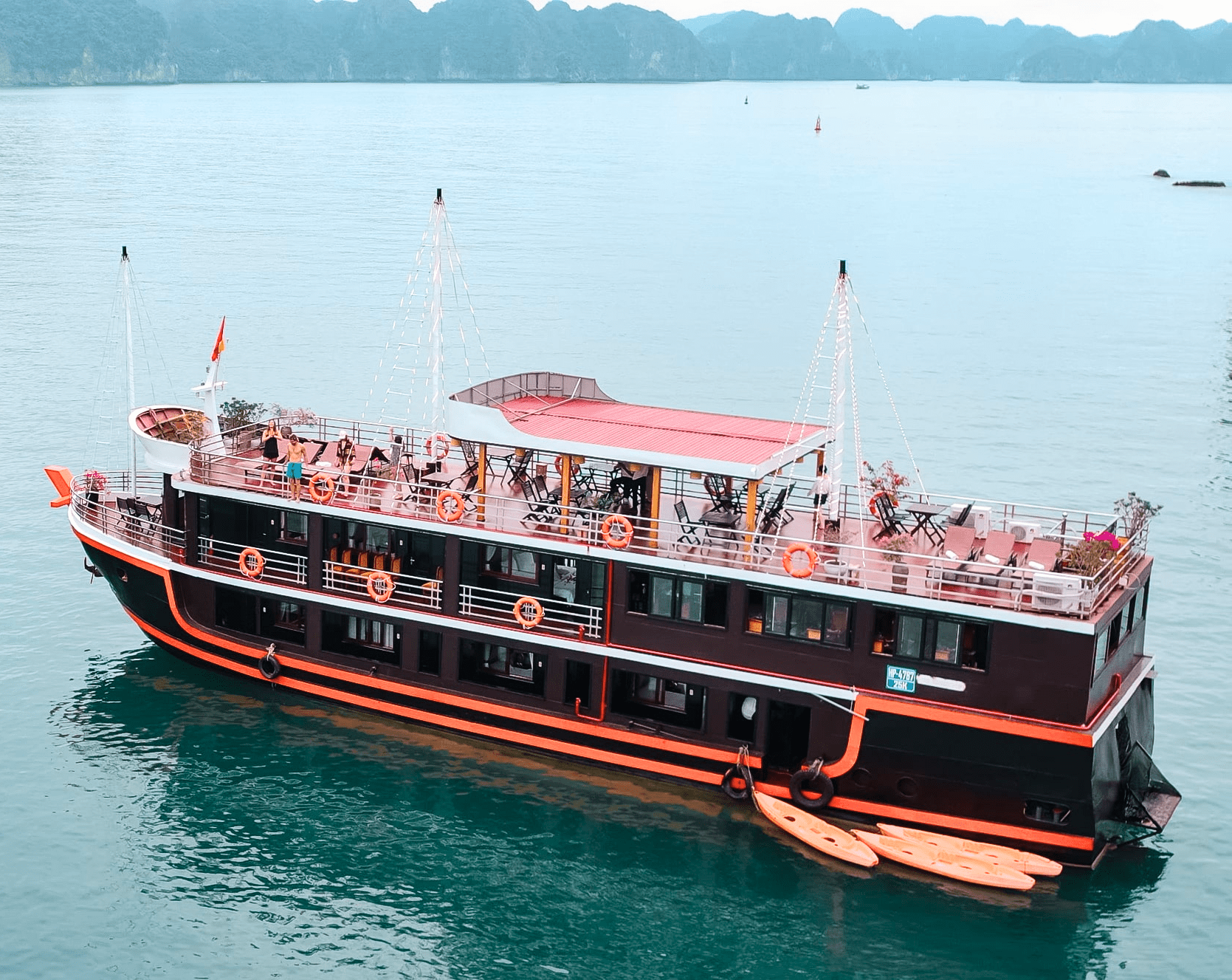 Tour 2 Ngày 1 Đêm trên Du thuyền Daiichi Boutique Cruise