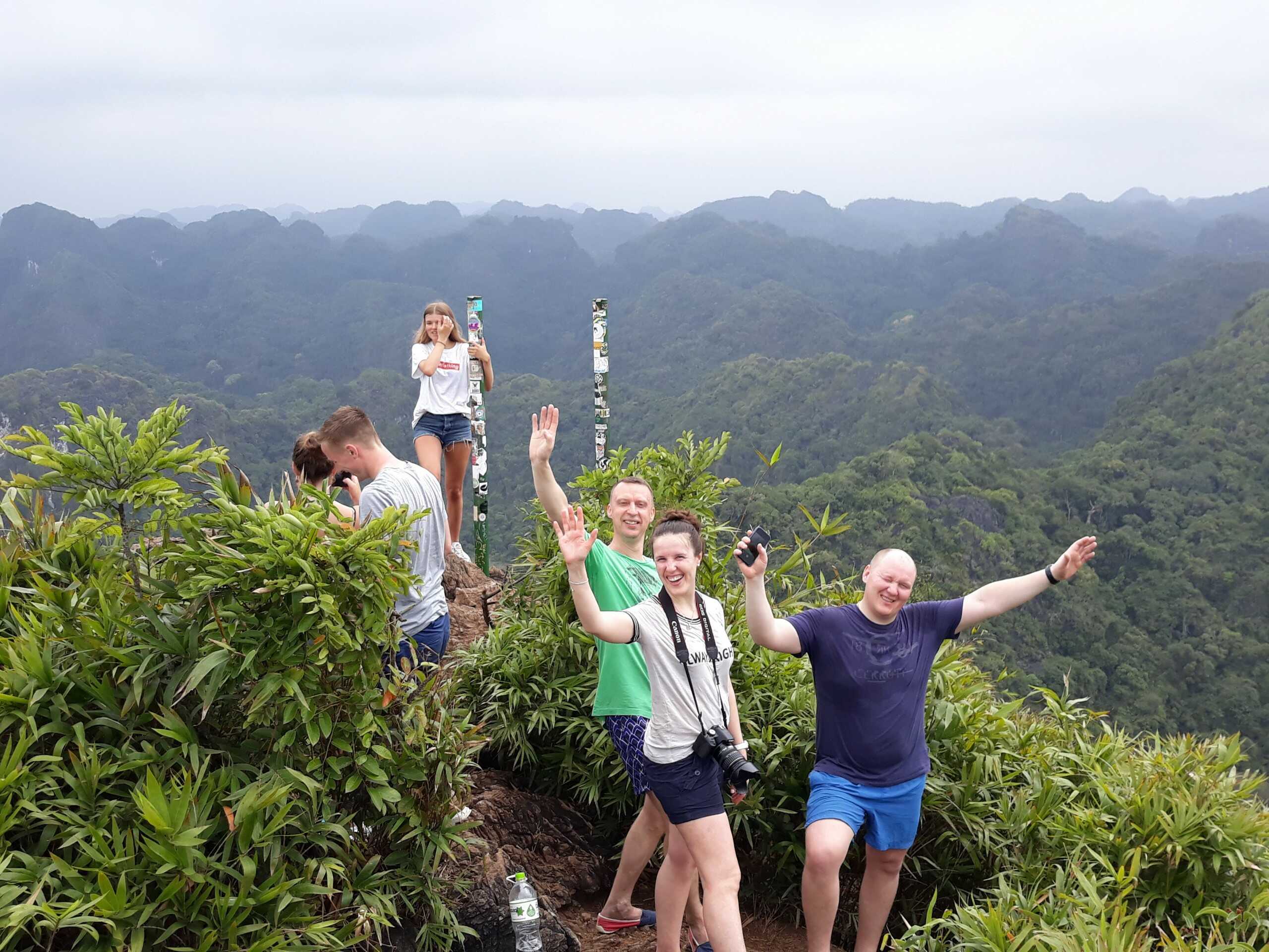 Tour Trekking nửa ngày khám phá vườn Quốc gia Cát Bà