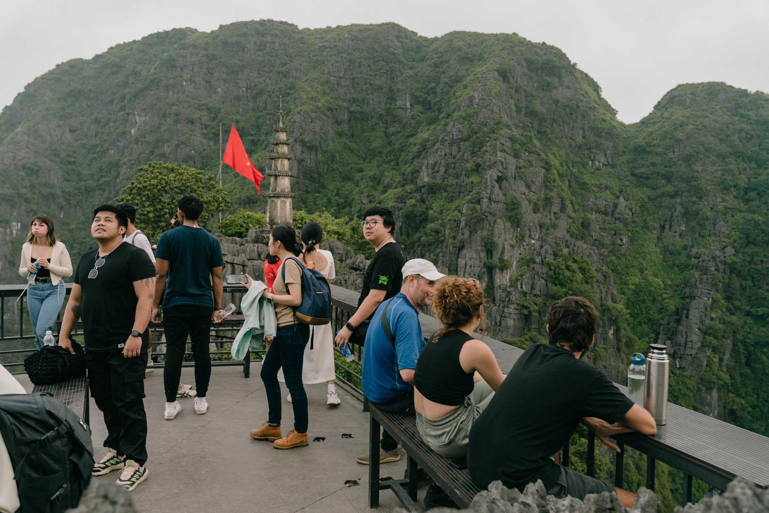 Ninh Bình 2 Ngày 1 Đêm | Hoa Lư - Tam Cốc - Hang Múa - Bái Đính - Tràng An