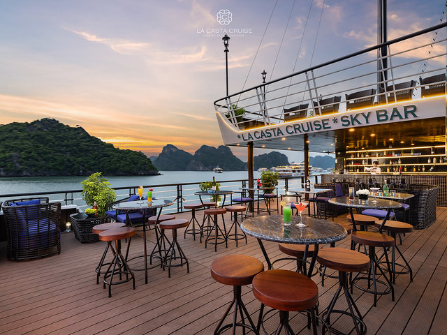 Tour Du Thuyền Vịnh Hạ Long - Lan Hạ 2N1Đ | Du thuyền La Casta Cruise 5 sao