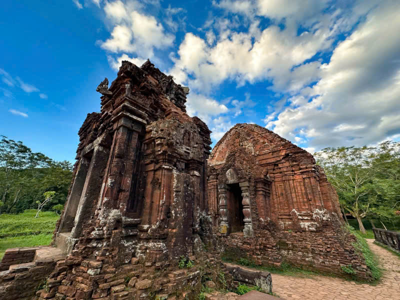 Tour Thánh Địa Mỹ Sơn khởi hàng hàng ngày từ Đà Nẵng