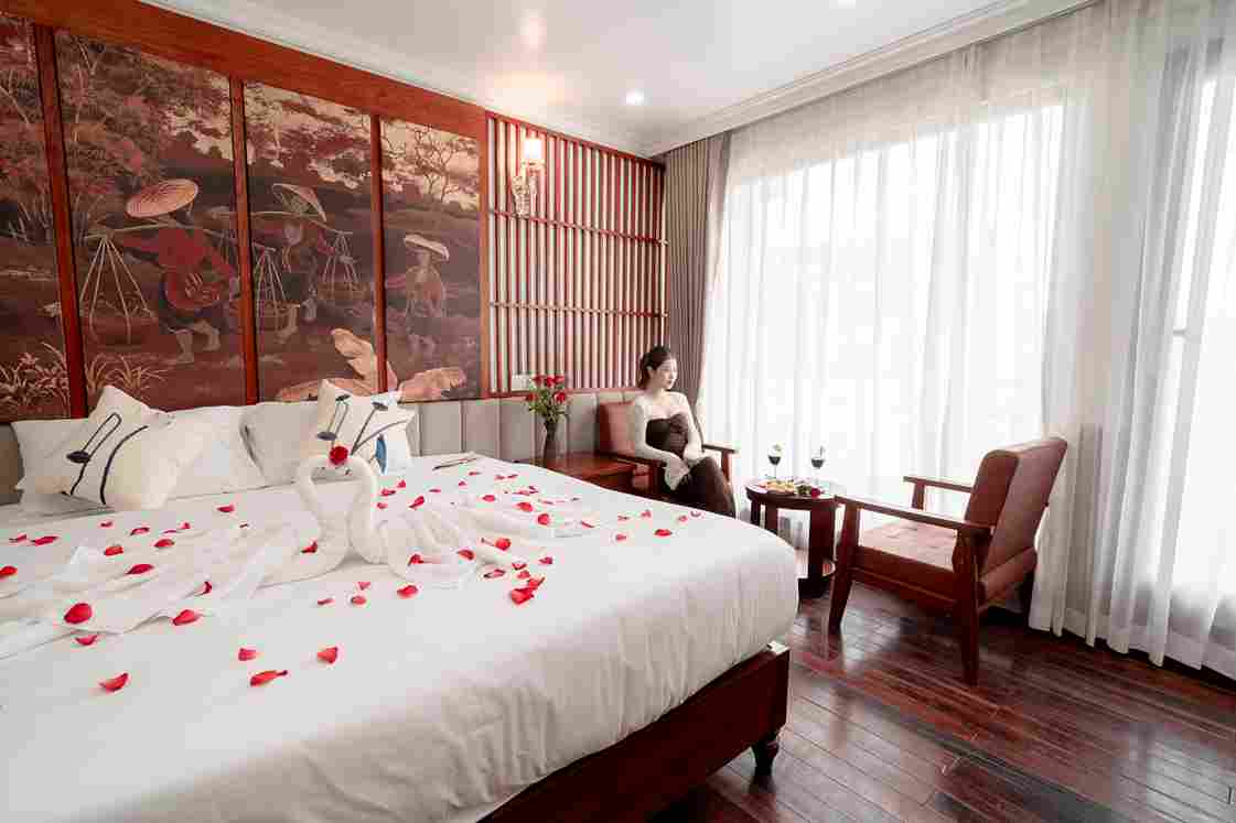 Tour 2 ngày 1 đêm du thuyền Daiichi Luxury Cruise 5 sao - Khám phá Vòng tròn Di sản Lan Hạ Hạ Long