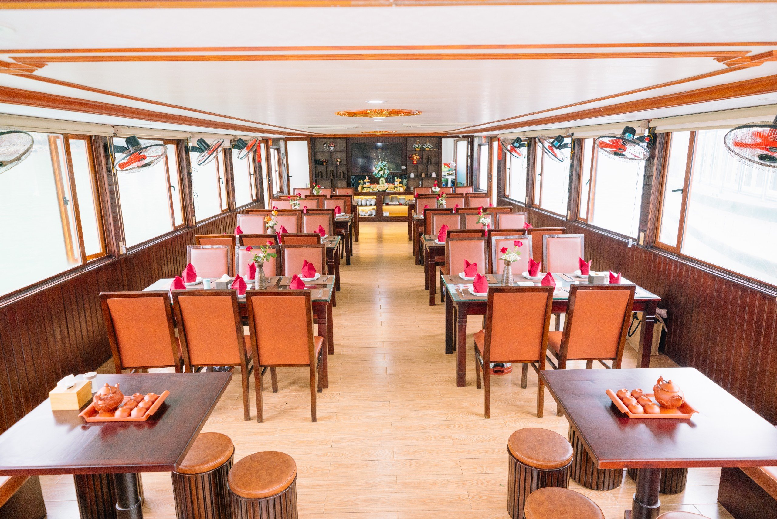 Combo Cát Bà xe khứ hồi + tour  1 ngày vịnh Lan Hạ du thuyền Daiichi Cruise