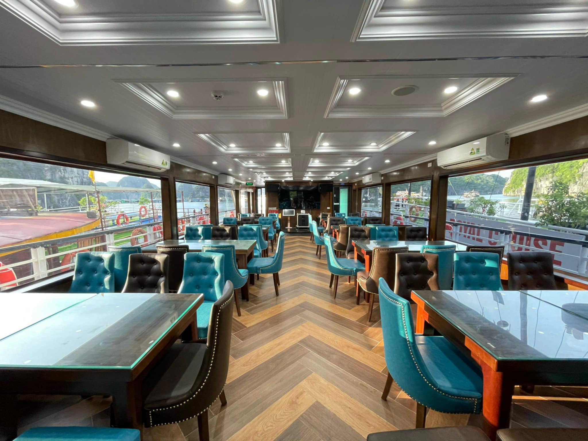 Tour Vịnh Lan Hạ nửa ngày - Du thuyền Sea Star Cruise 5 sao