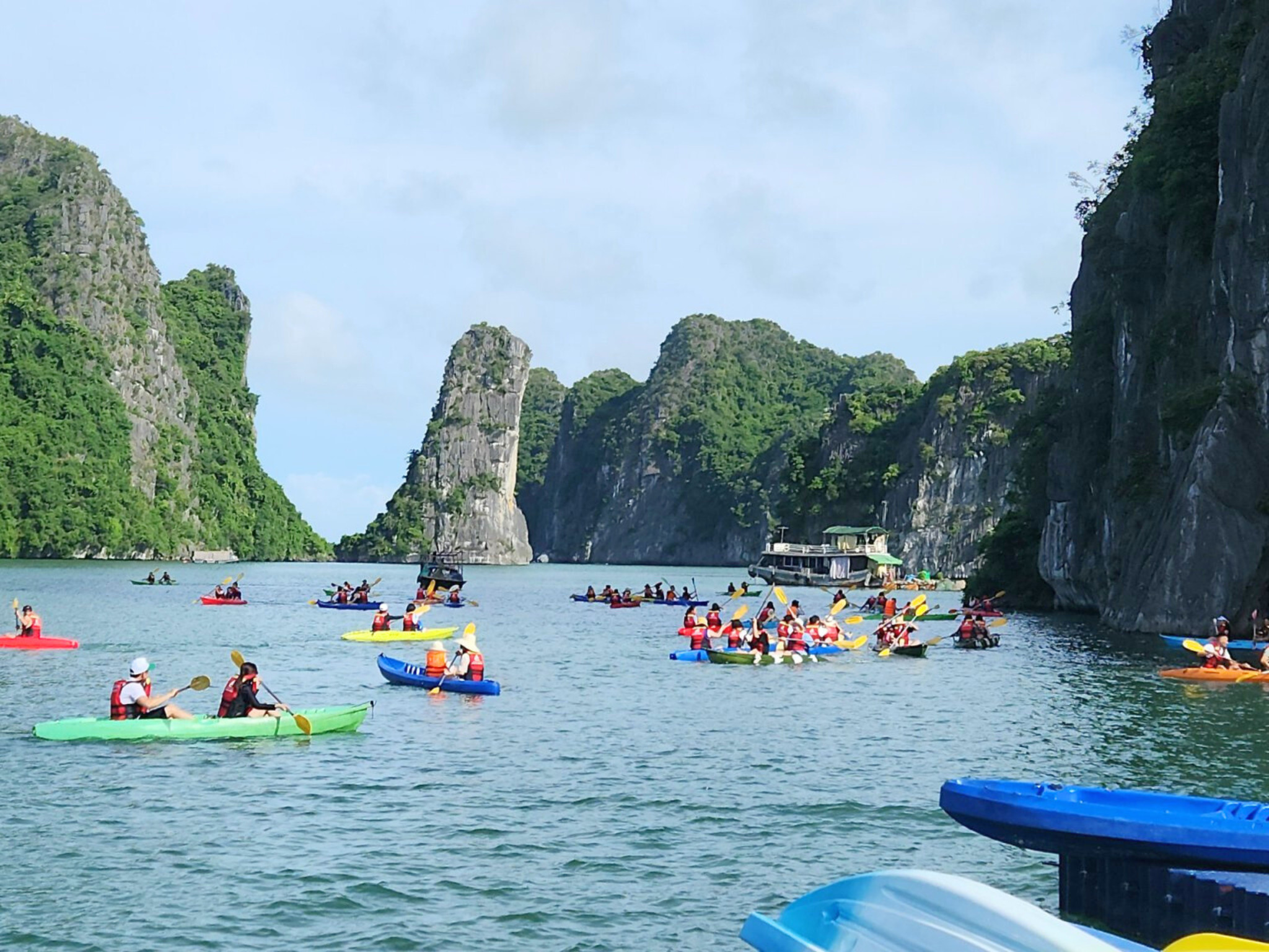 Tour Vịnh Lan Hạ 1 ngày - Du thuyền Sea Star Cruise 5 sao