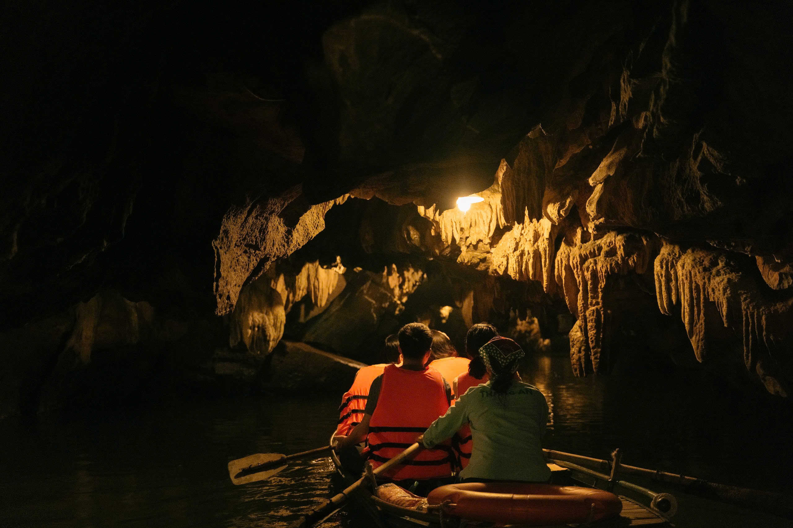 Tour Ninh Bình 1 ngày - Bái Đính - Tràng An 1 ngày