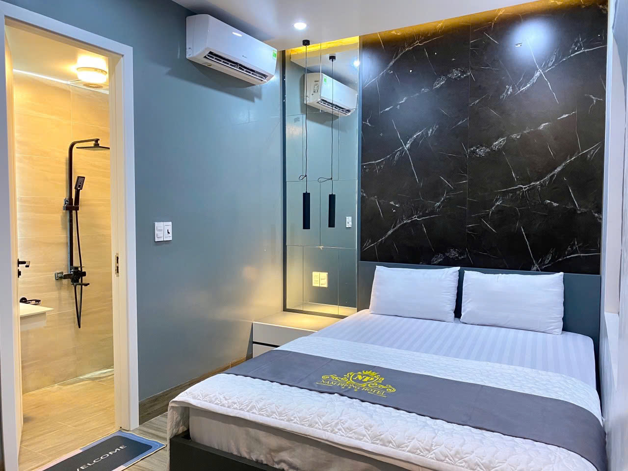 KHÁCH SẠN NAM PHONG CÁT BÀ
