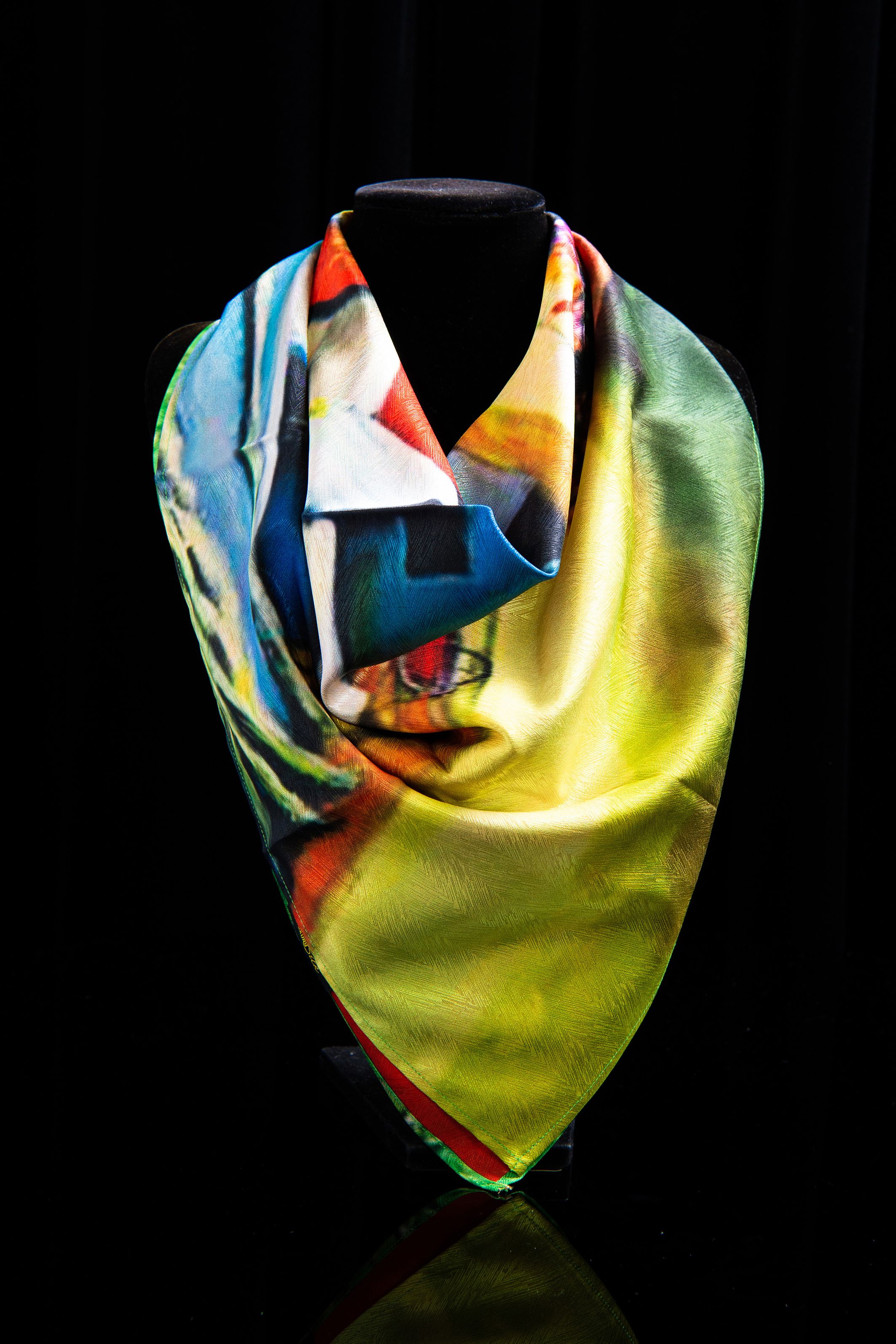 Khăn lụa quàng cổ vân gỗ 920 vàng chanh đậm