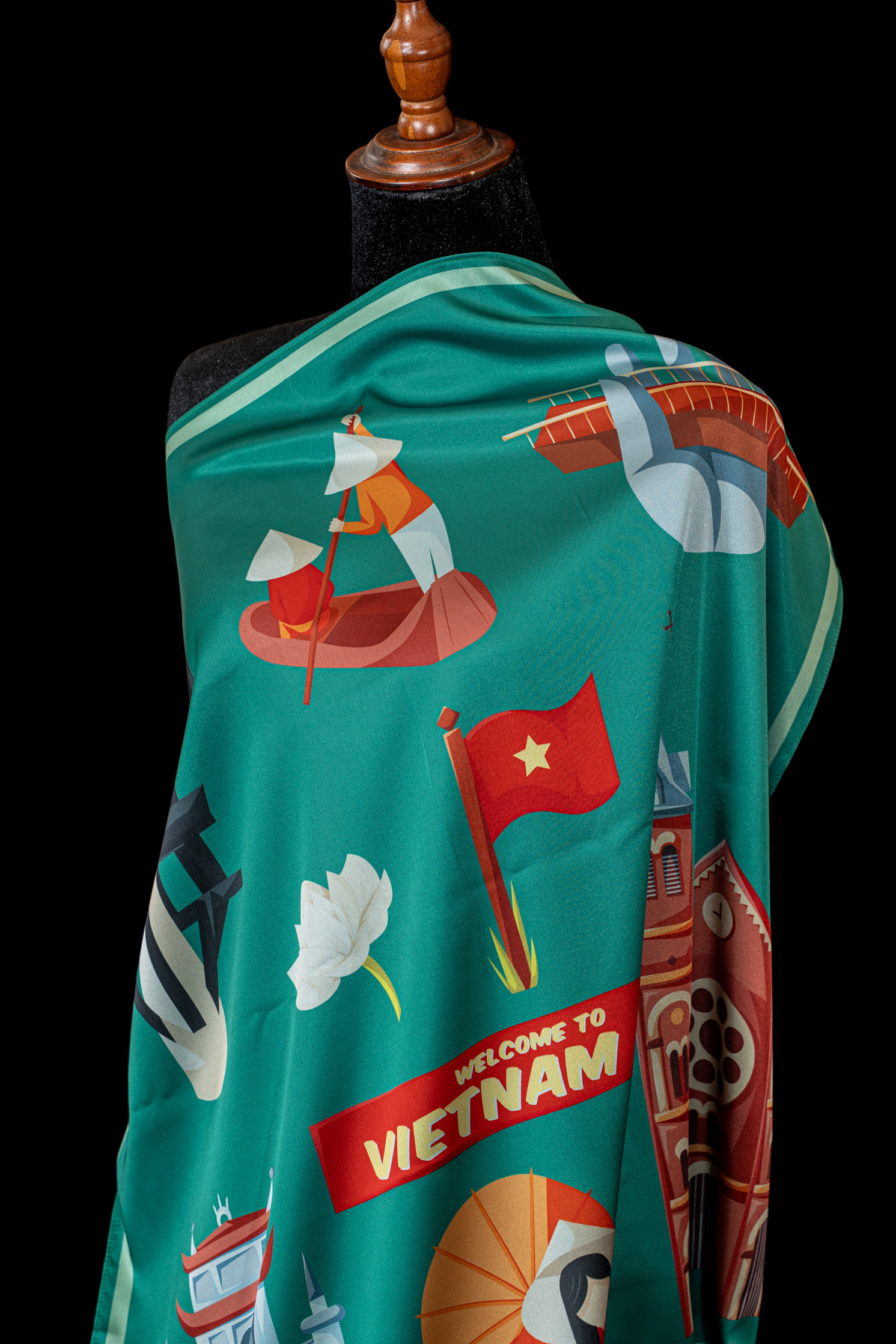 Khăn quàng cổ Việt Nam và Hà Nội xưa