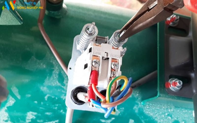​​​​​​​Cách chỉnh rơ le máy nén khí: Hướng dẫn cho người mới