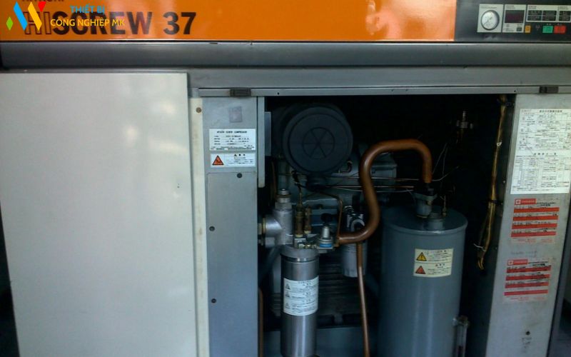 Máy nén khí trục vít cũ: Lợi ích và rủi ro khi mua